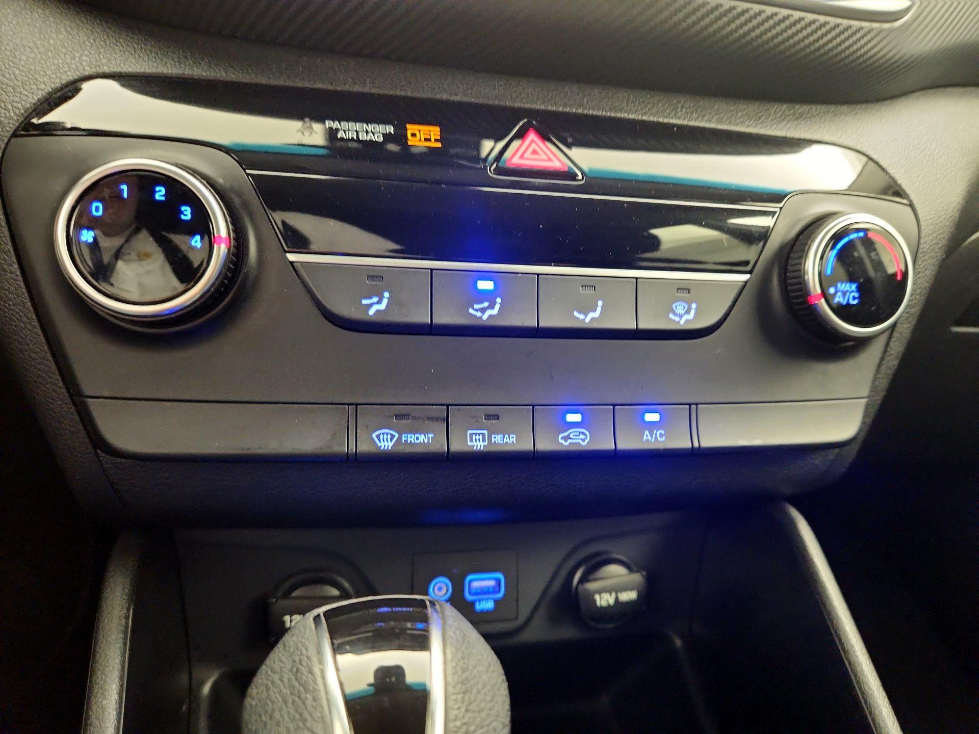 Thumbnail: 2020 Hyundai Tucson - 14