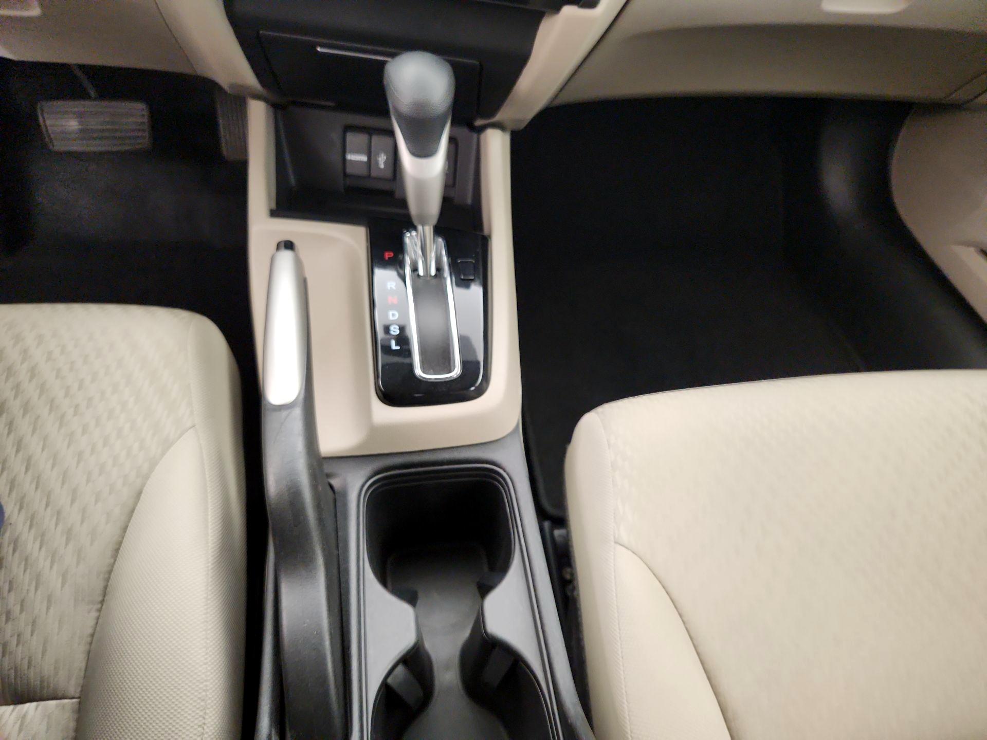 Thumbnail: 2015 Honda Civic - 17