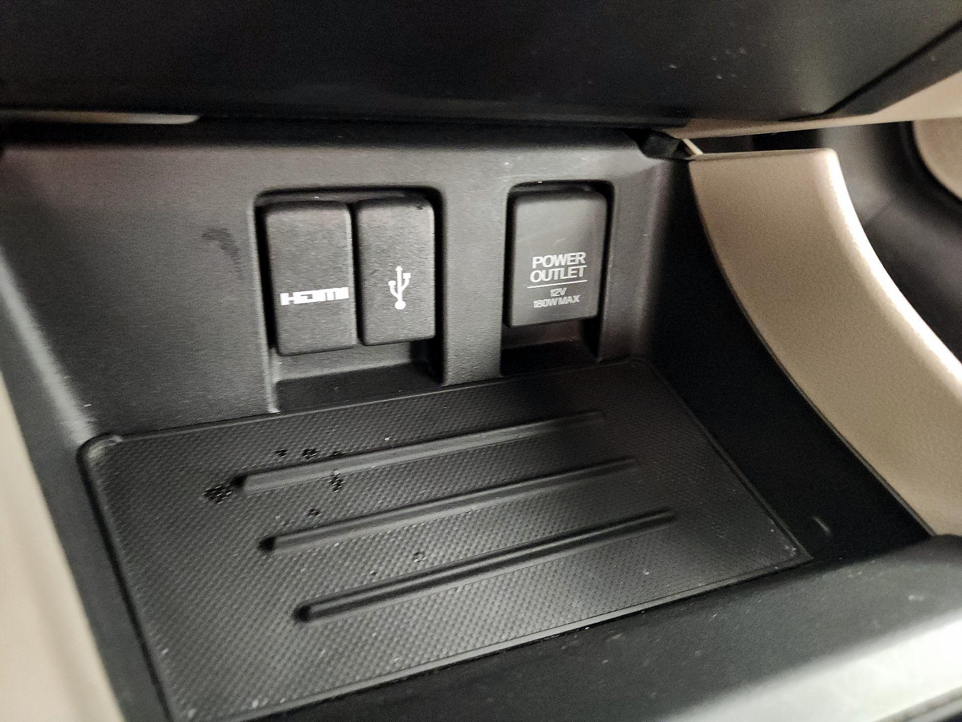 Thumbnail: 2015 Honda Civic - 18