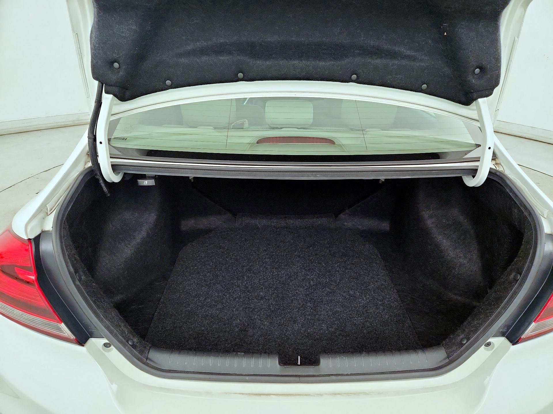 Thumbnail: 2015 Honda Civic - 20