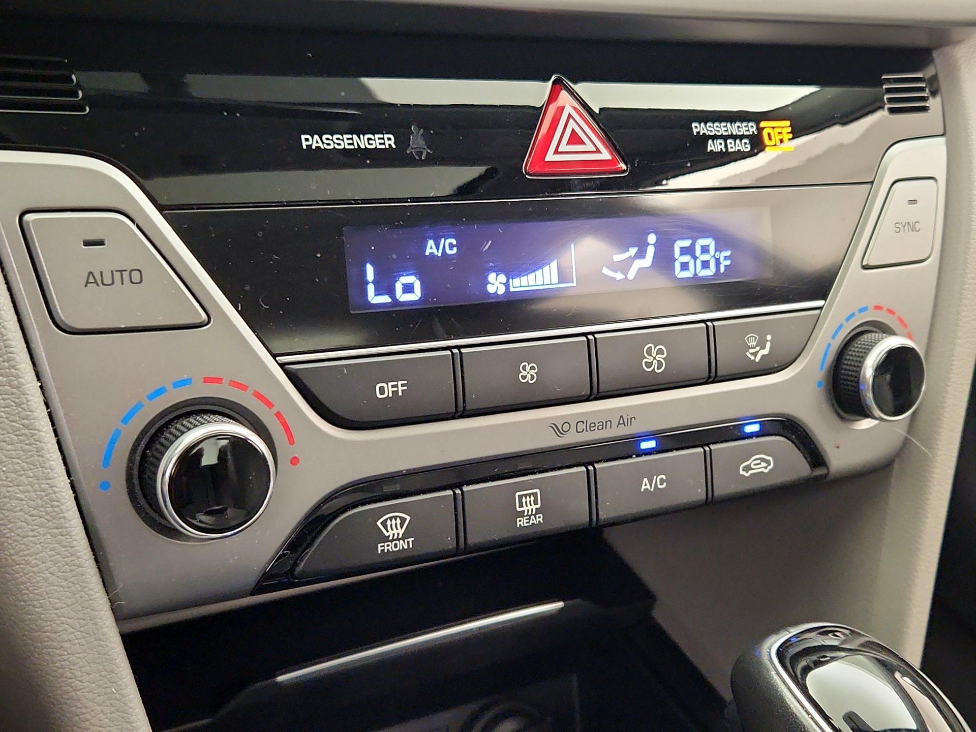 Thumbnail: 2017 Hyundai Elantra - 17