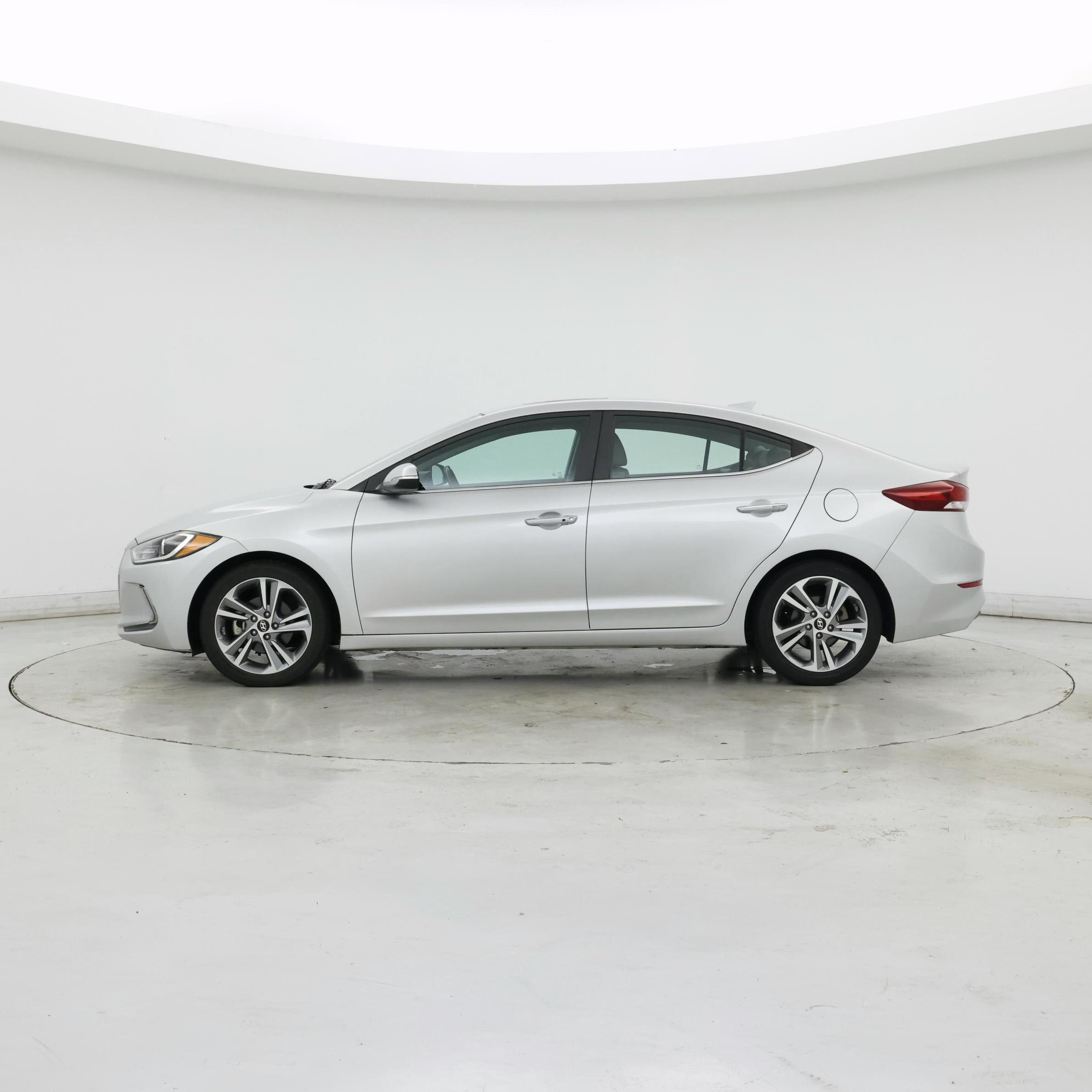 Thumbnail: 2017 Hyundai Elantra - 3