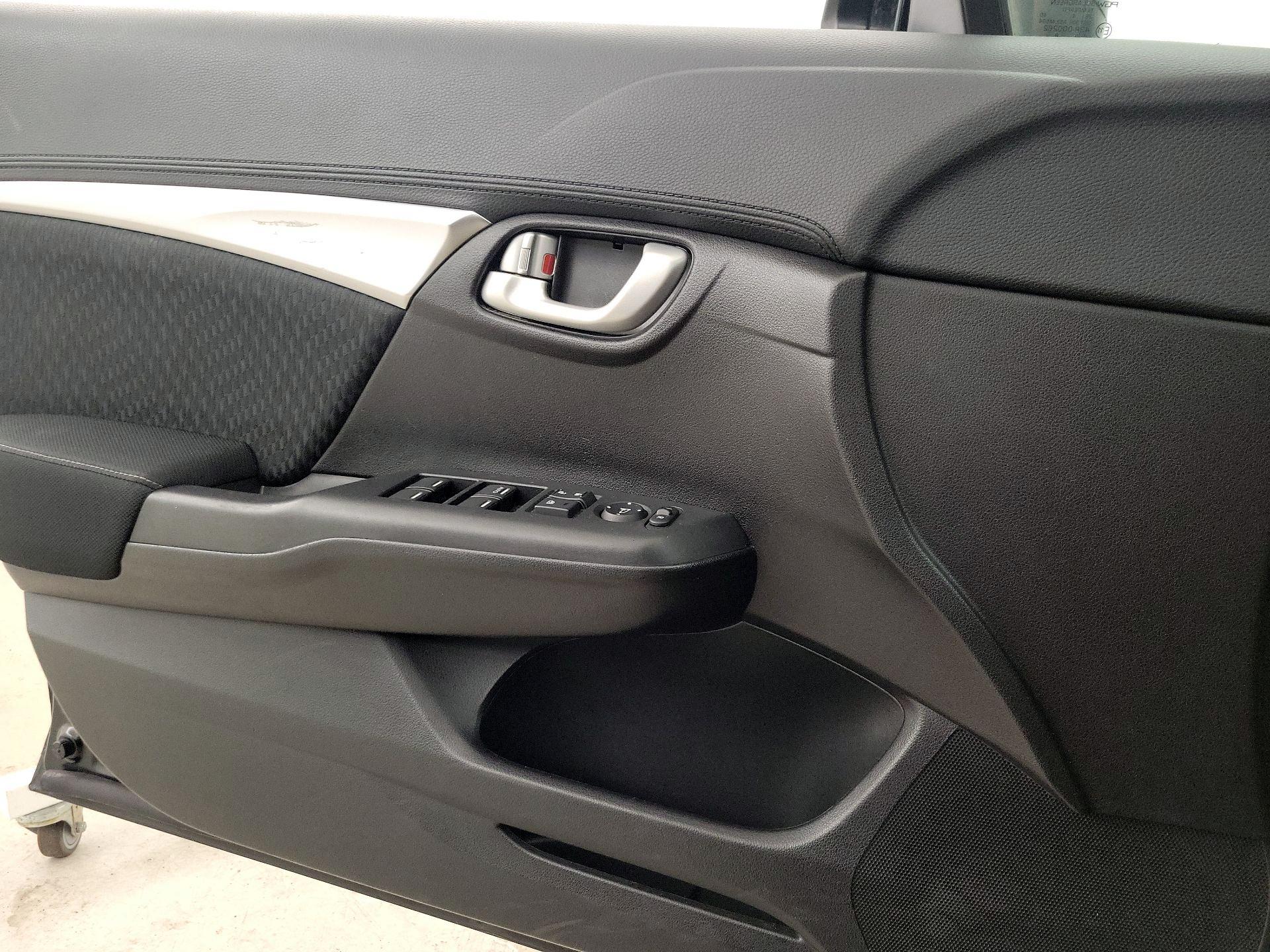 Thumbnail: 2015 Honda Civic - 12