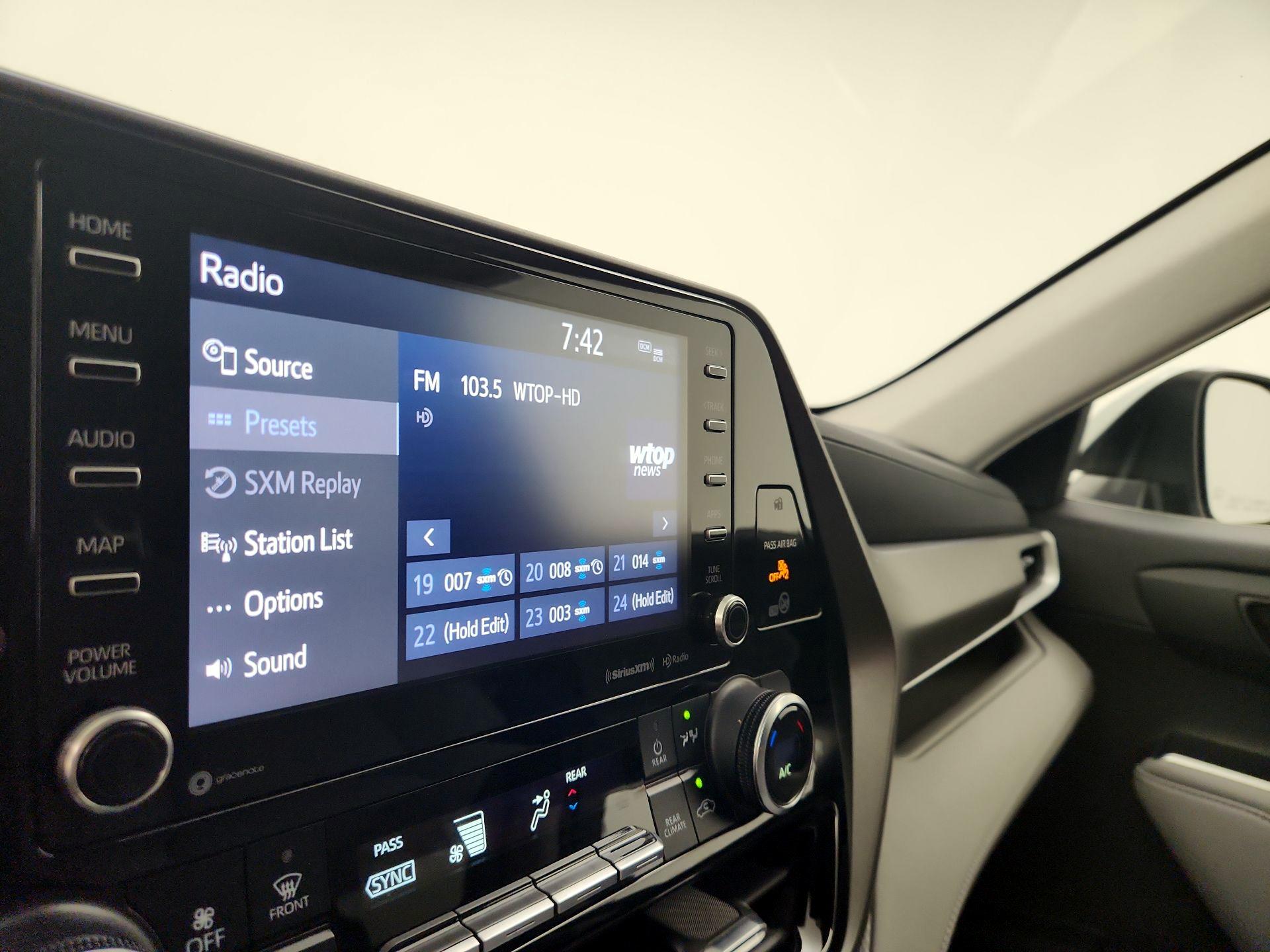 Thumbnail: 2020 Toyota Highlander - 15