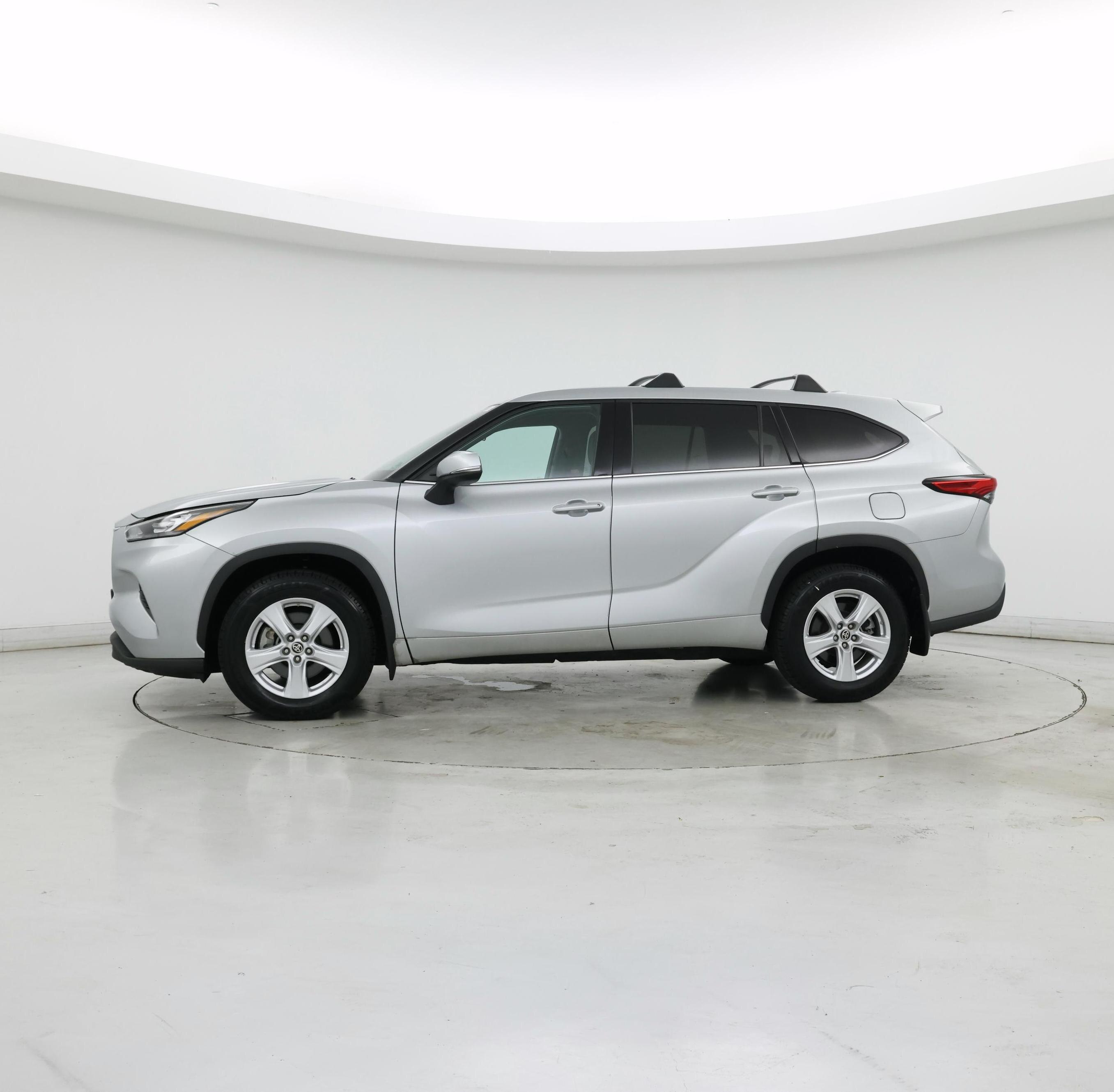 Thumbnail: 2020 Toyota Highlander - 3