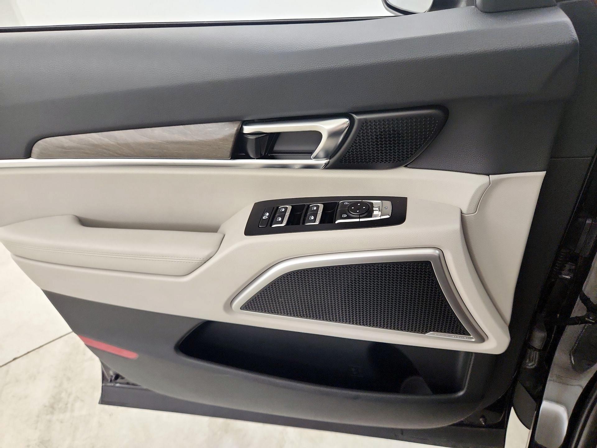 Thumbnail: 2022 Kia Telluride - 12