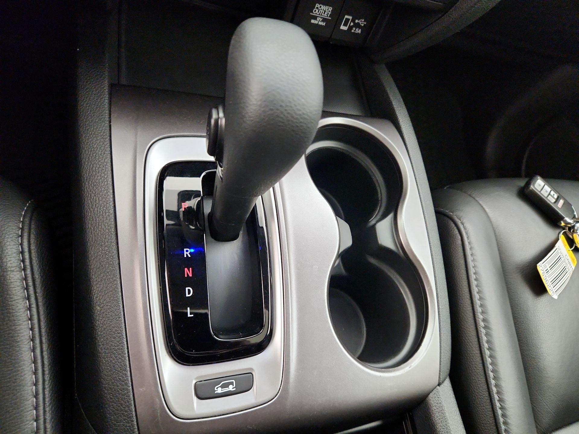 Thumbnail: 2019 Honda Pilot - 15