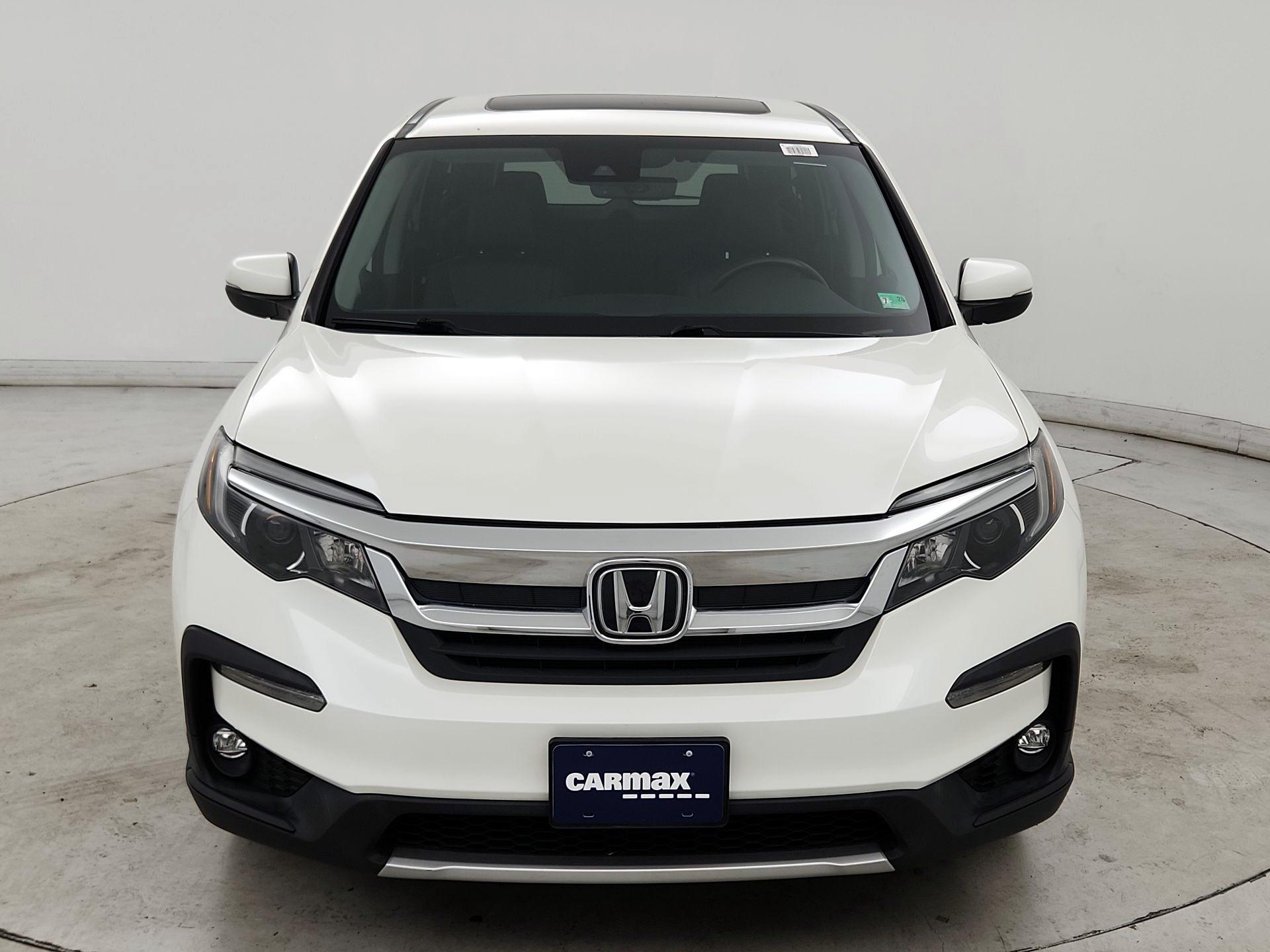Thumbnail: 2019 Honda Pilot - 2