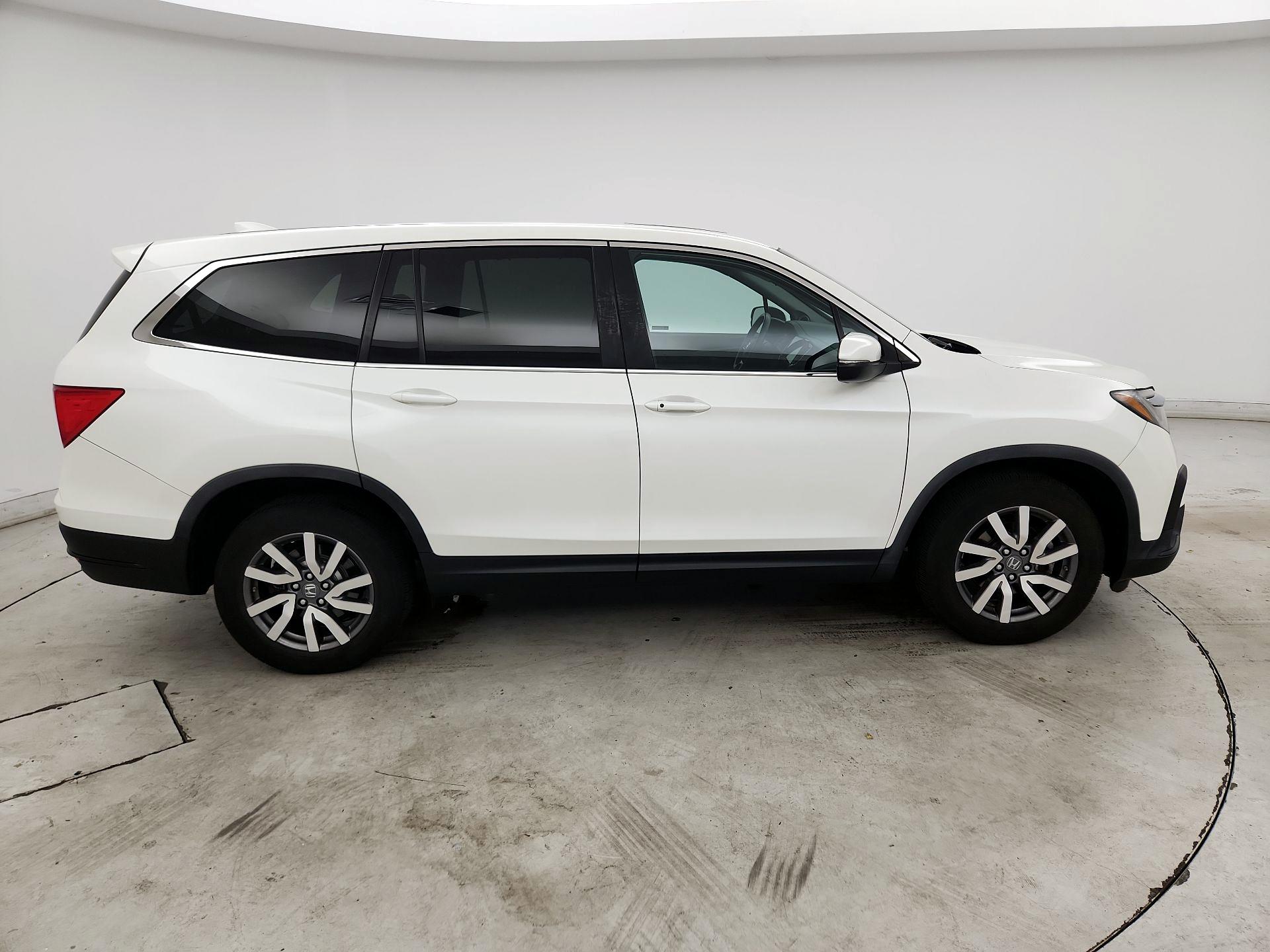 Thumbnail: 2019 Honda Pilot - 4