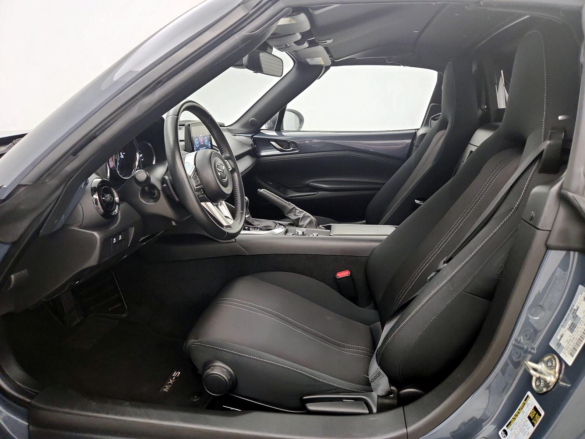 Thumbnail: 2020 Mazda MX-5 Miata - 11