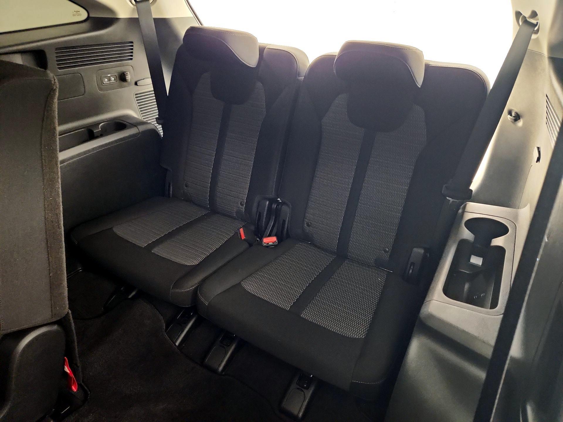 Thumbnail: 2023 Kia Sorento - 20