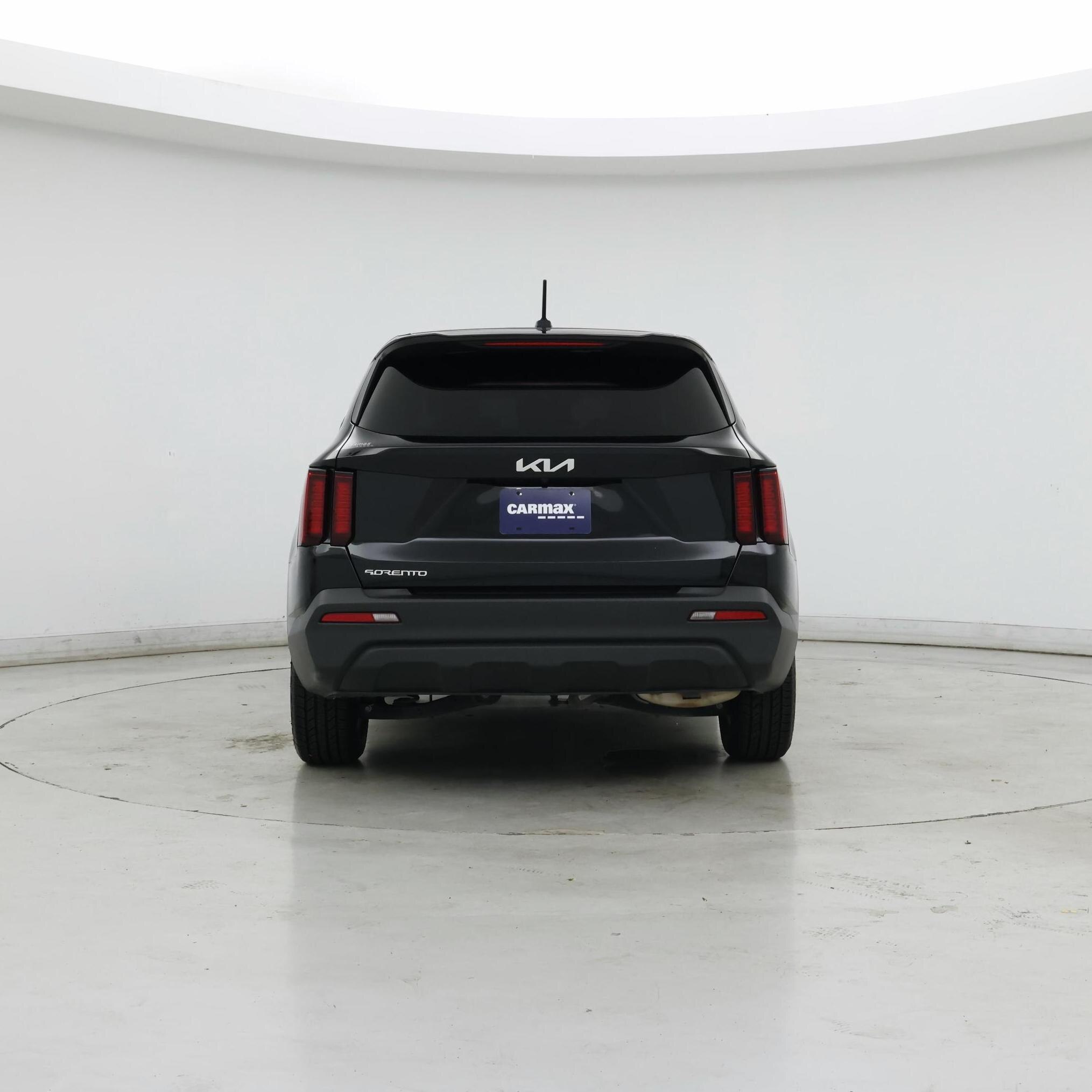 Thumbnail: 2023 Kia Sorento - 6