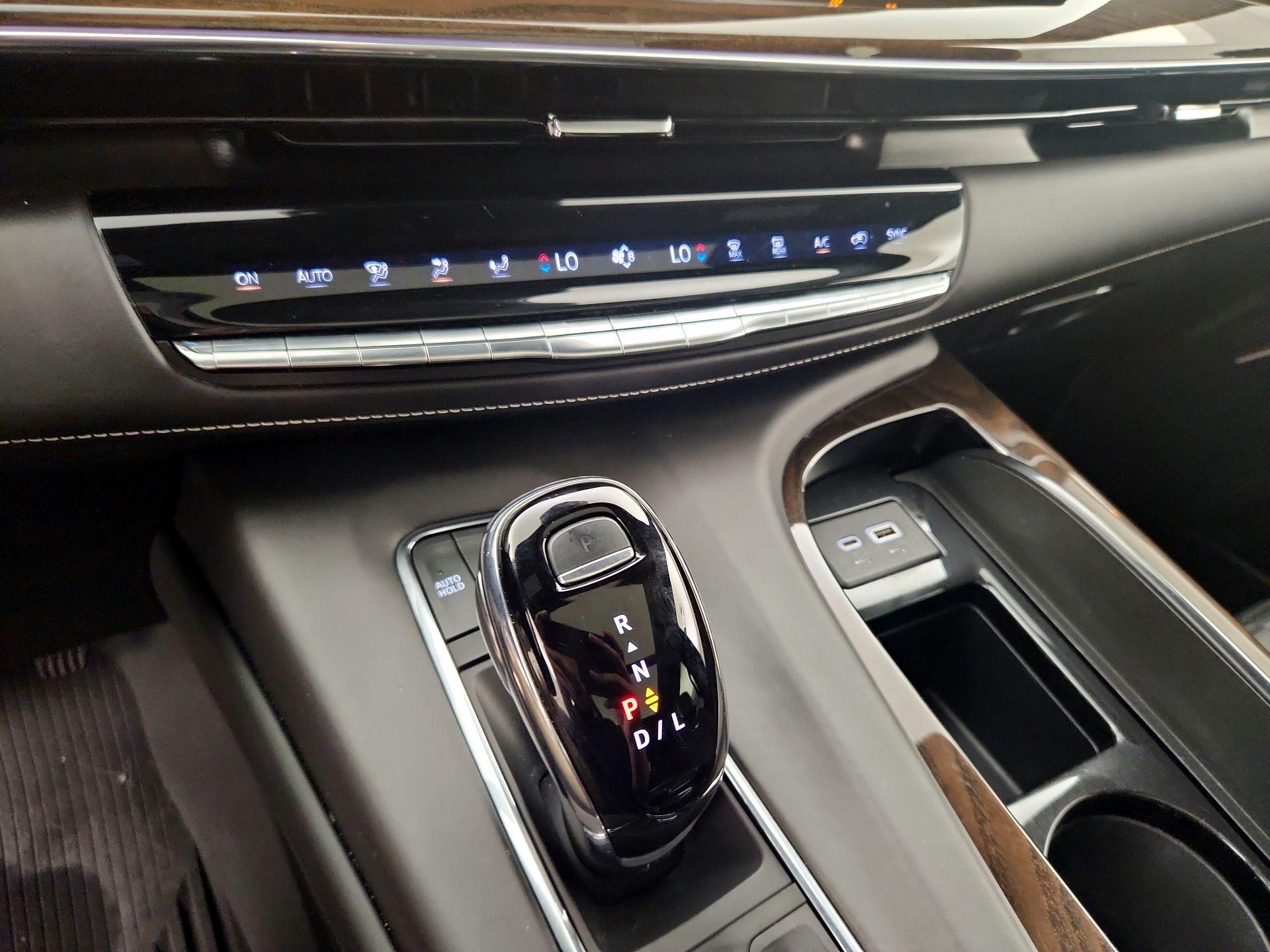 Thumbnail: 2023 Cadillac Escalade - 17