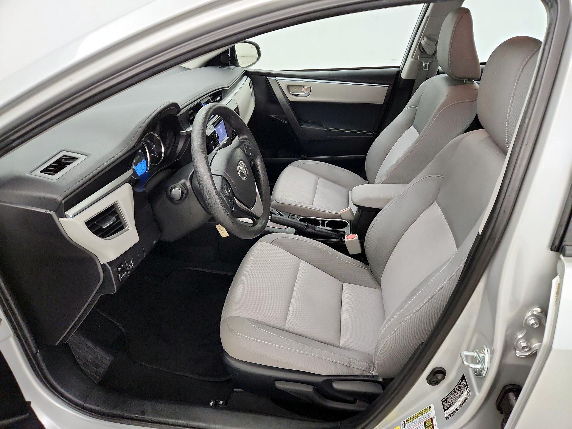 Thumbnail: 2015 Toyota Corolla - 11