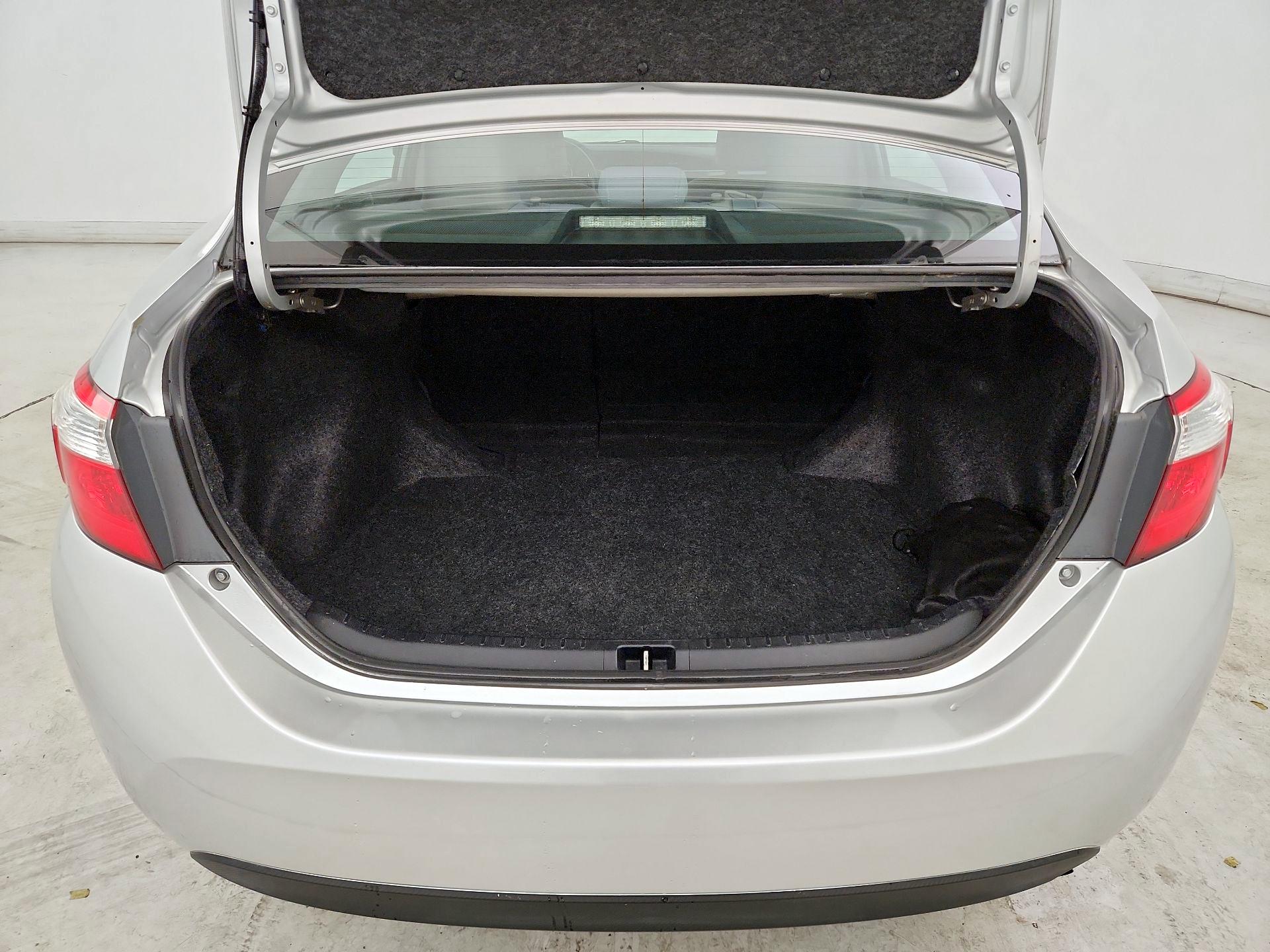 Thumbnail: 2015 Toyota Corolla - 20