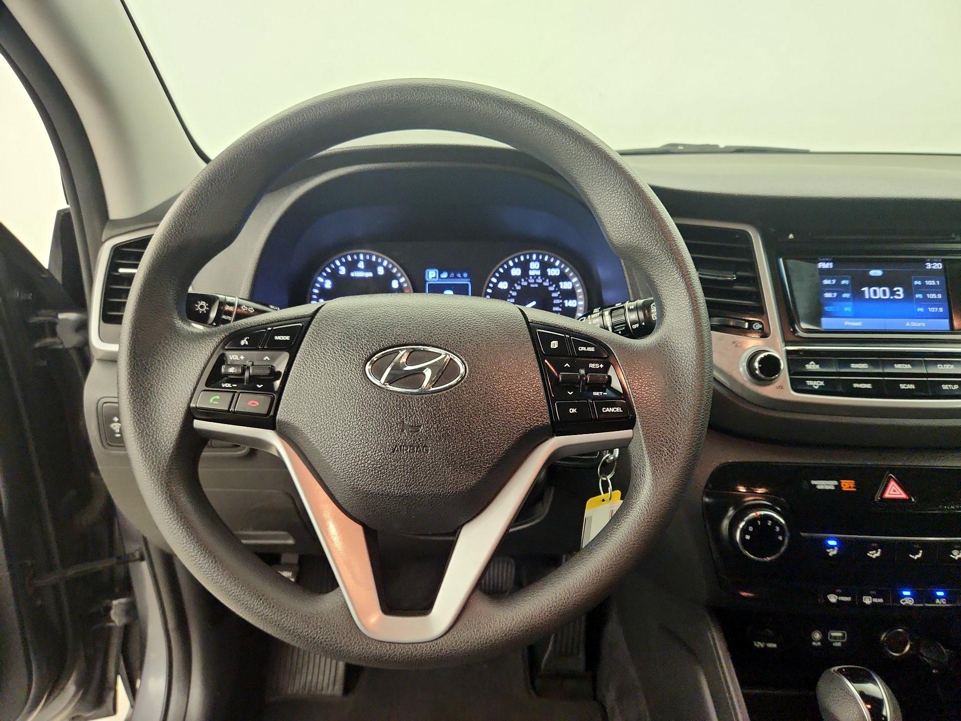 Thumbnail: 2017 Hyundai Tucson - 10