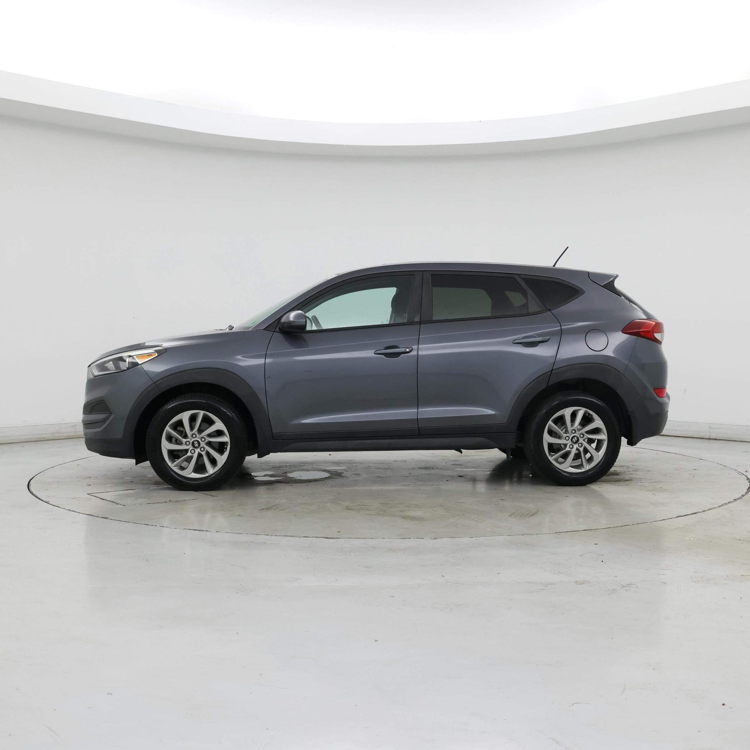 Thumbnail: 2017 Hyundai Tucson - 3