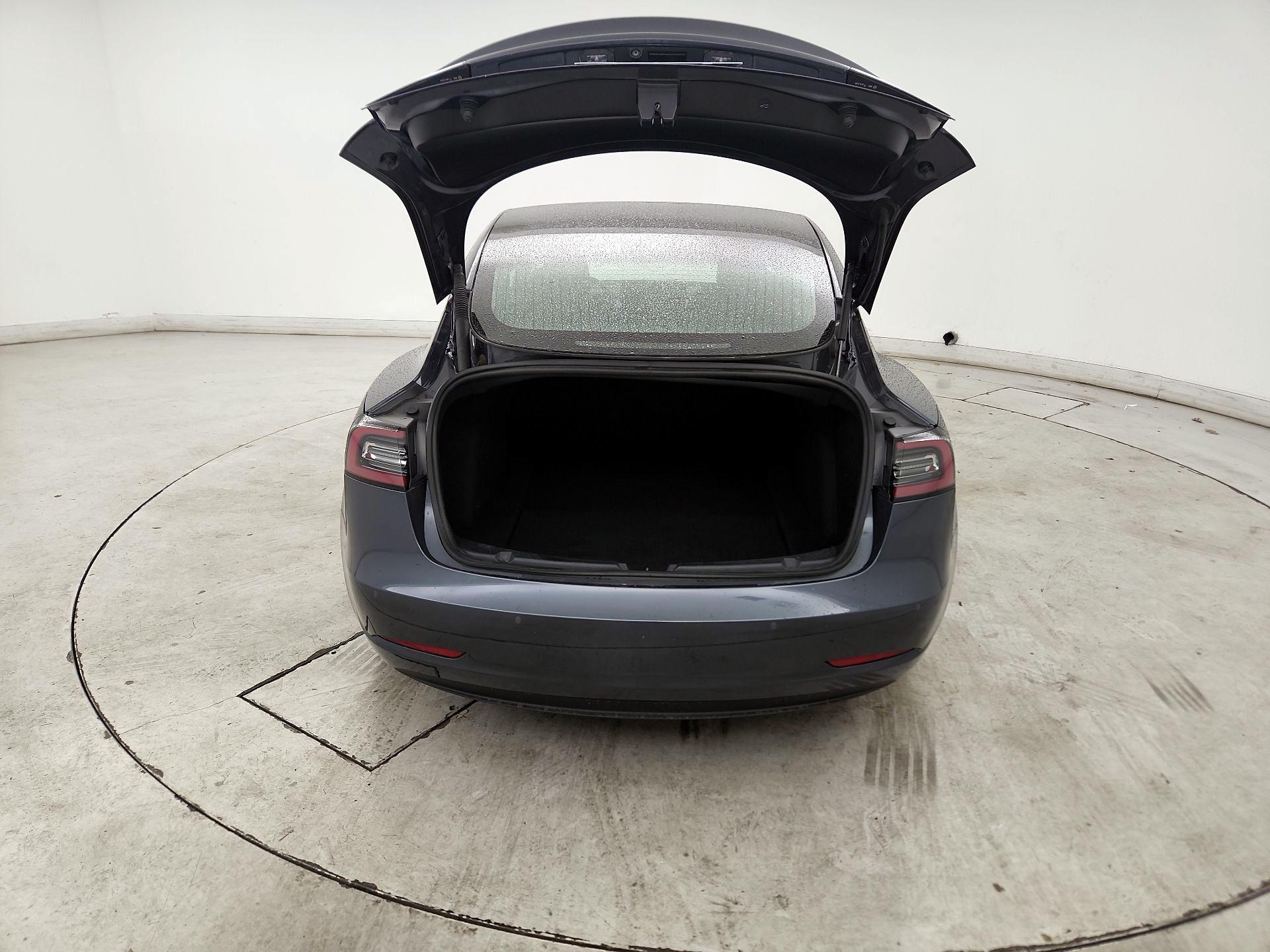 Thumbnail: 2022 Tesla Model 3 - 20