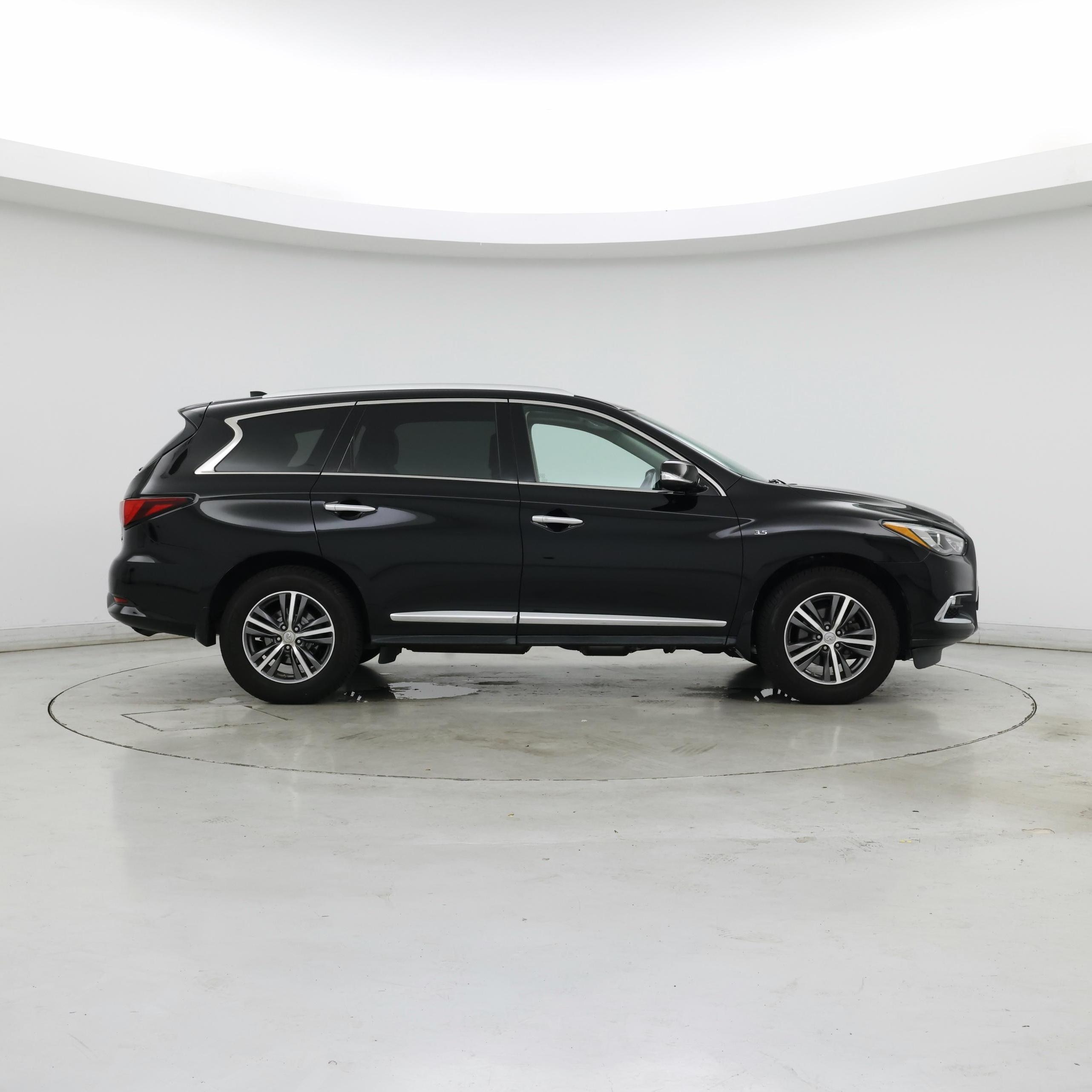 Thumbnail: 2017 INFINITI QX60 - 7