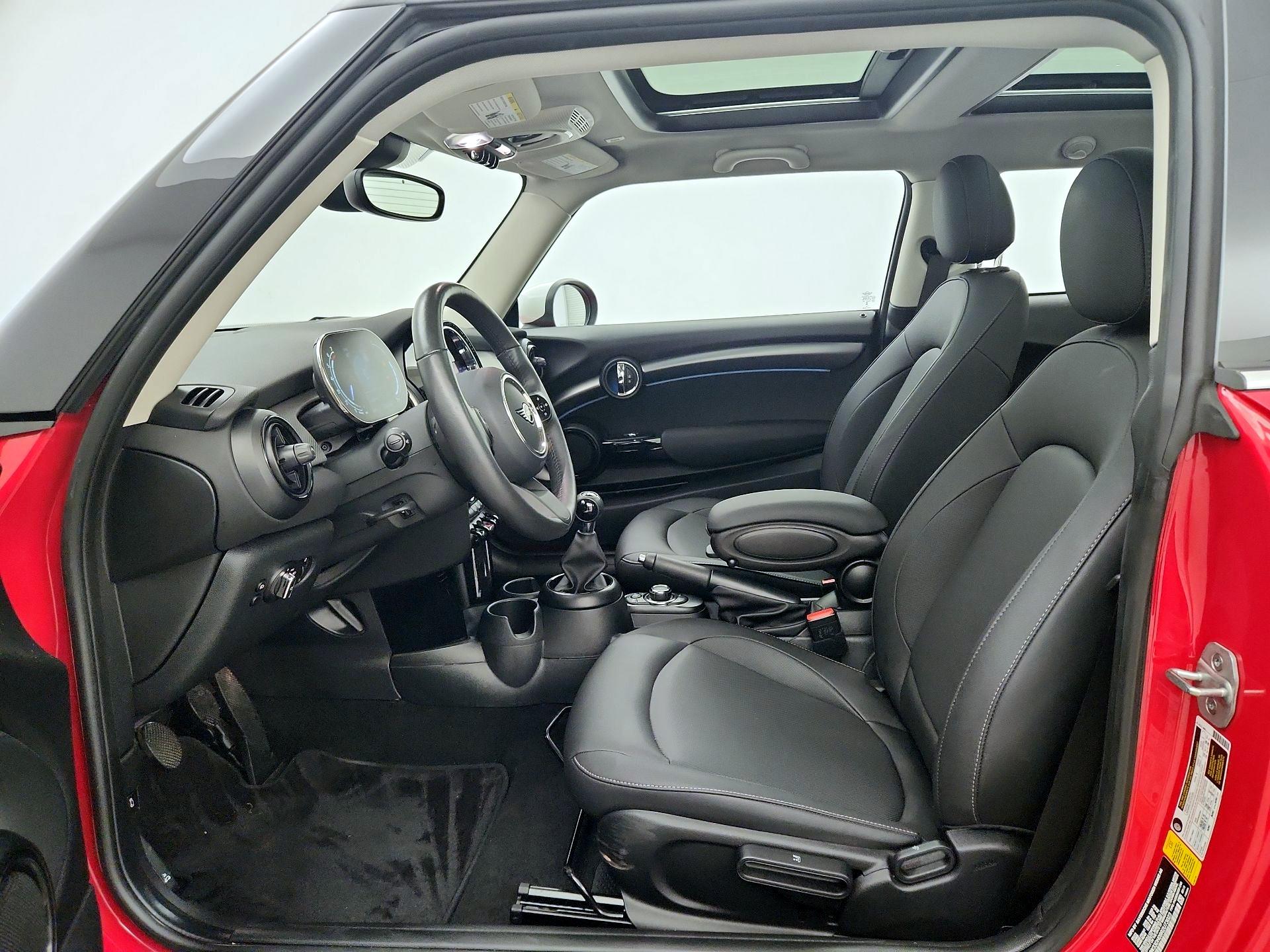 Thumbnail: 2024 MINI Cooper Hardtop - 11