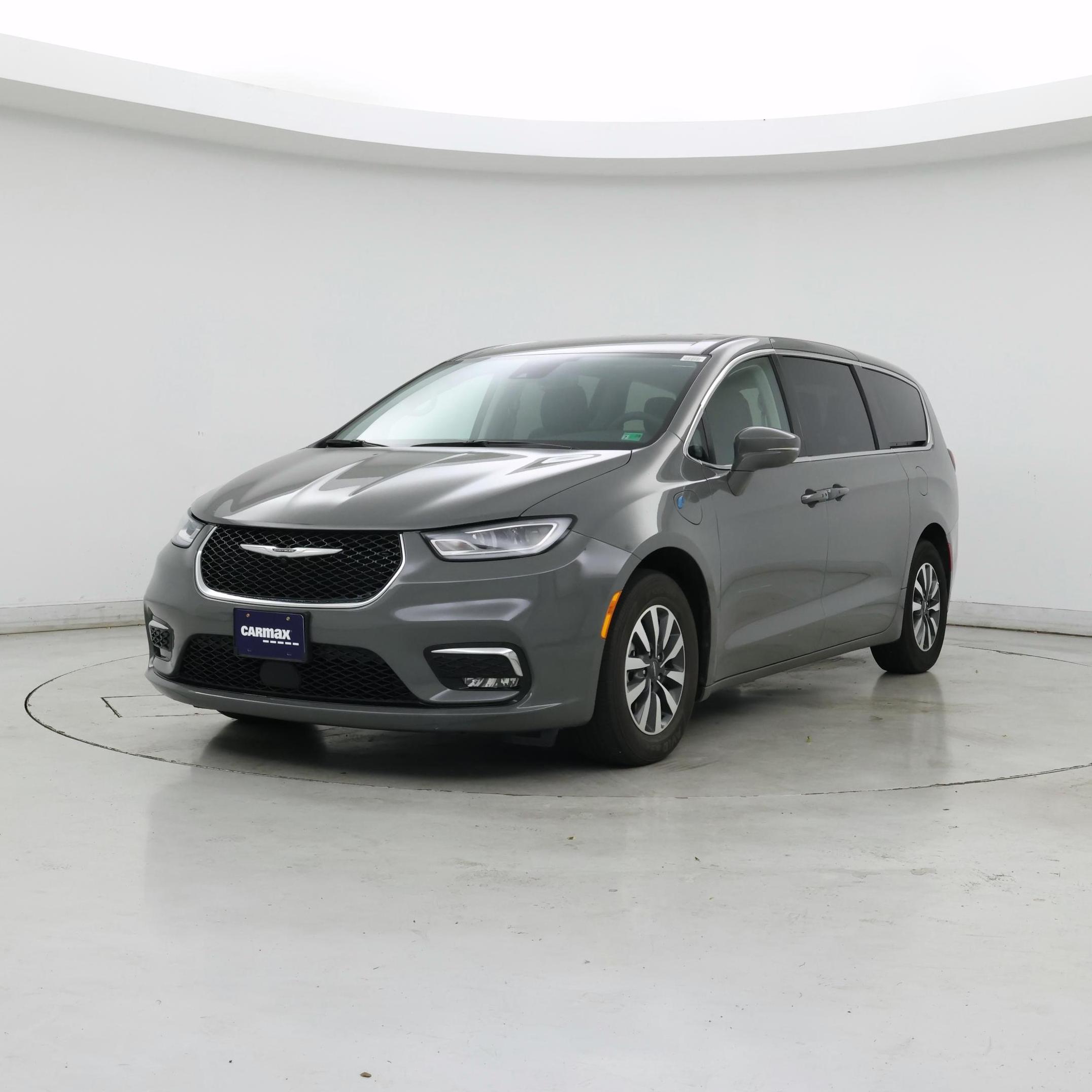 Thumbnail: 2022 Chrysler Pacifica - 4