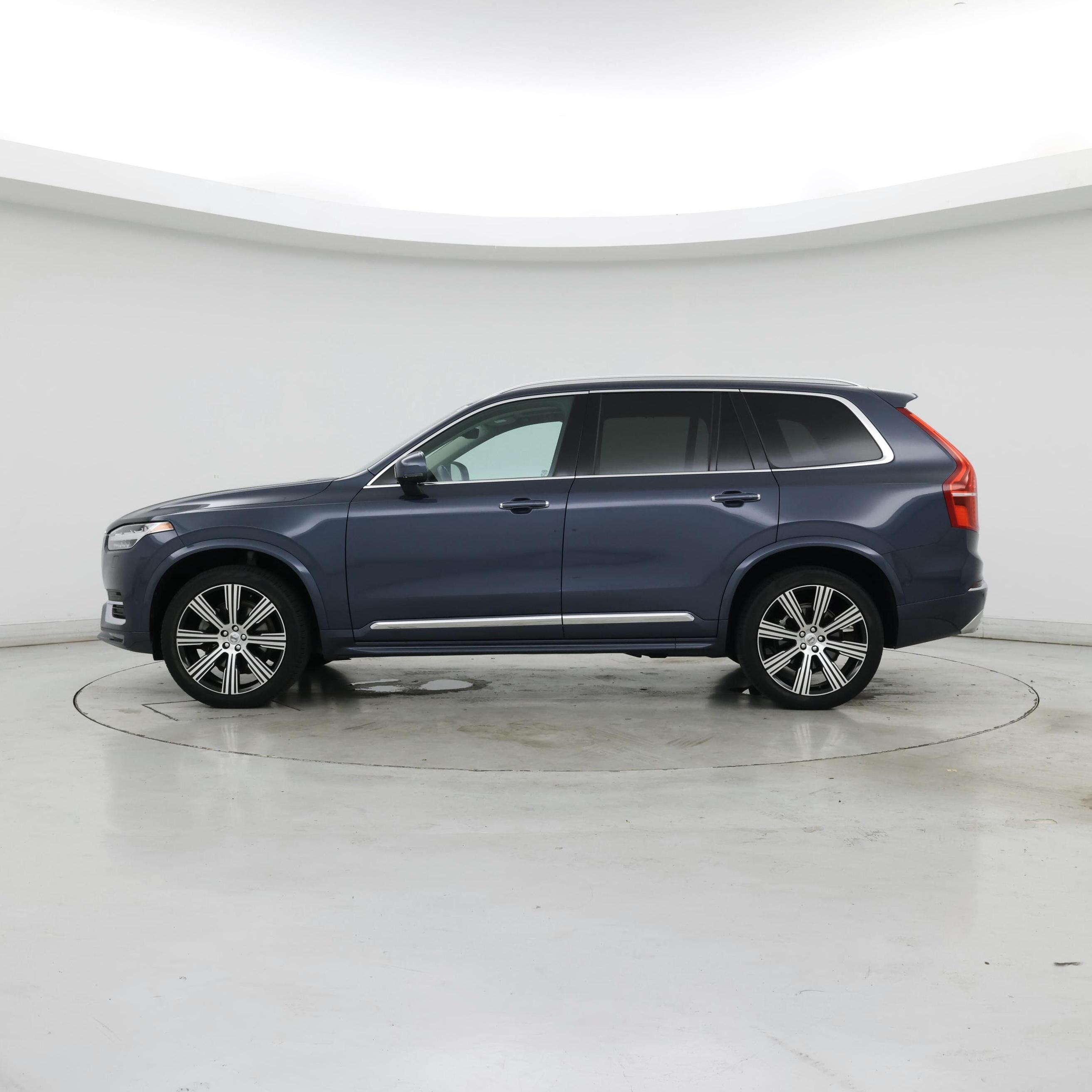 Thumbnail: 2021 Volvo XC90 - 3