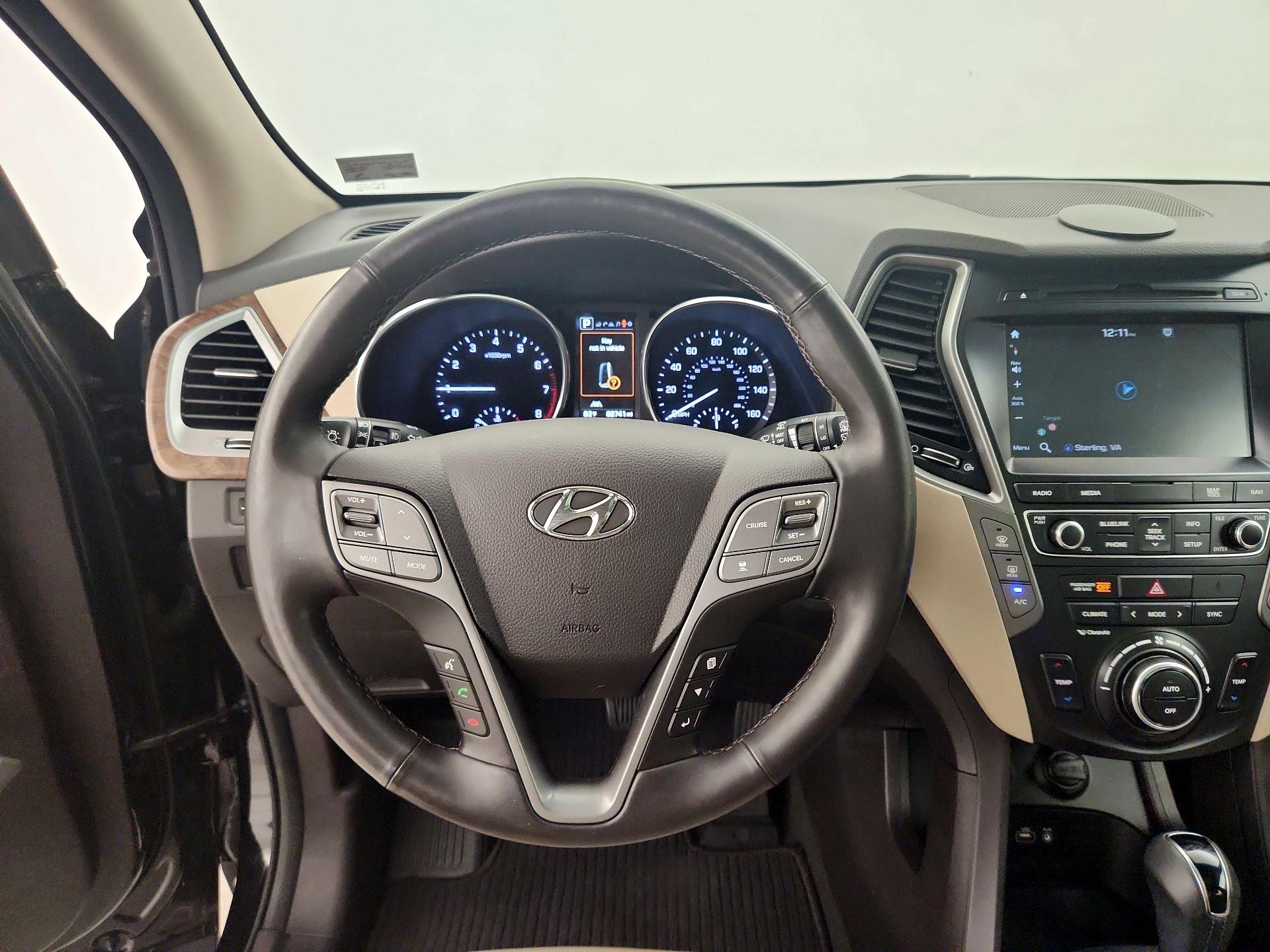 Thumbnail: 2017 Hyundai Santa Fe - 10