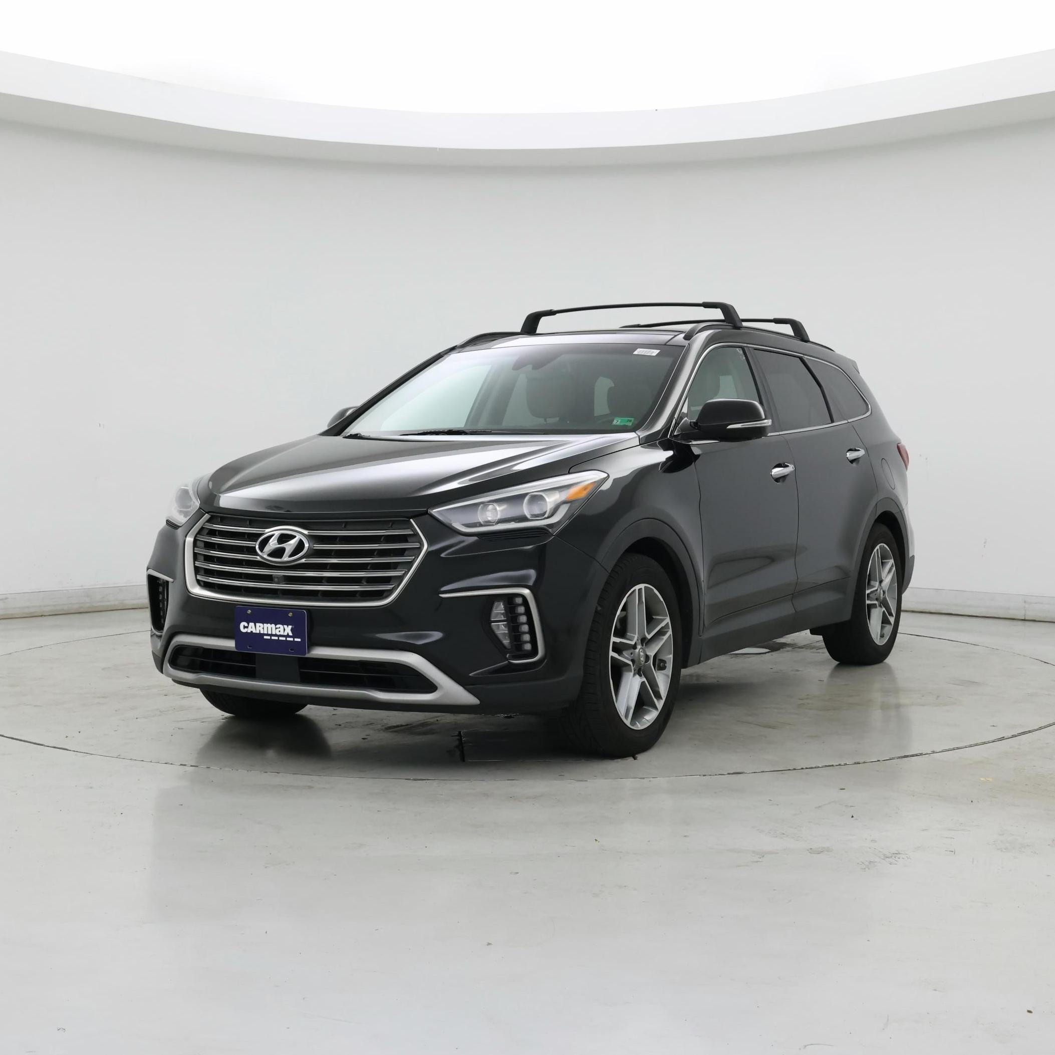 Thumbnail: 2017 Hyundai Santa Fe - 4
