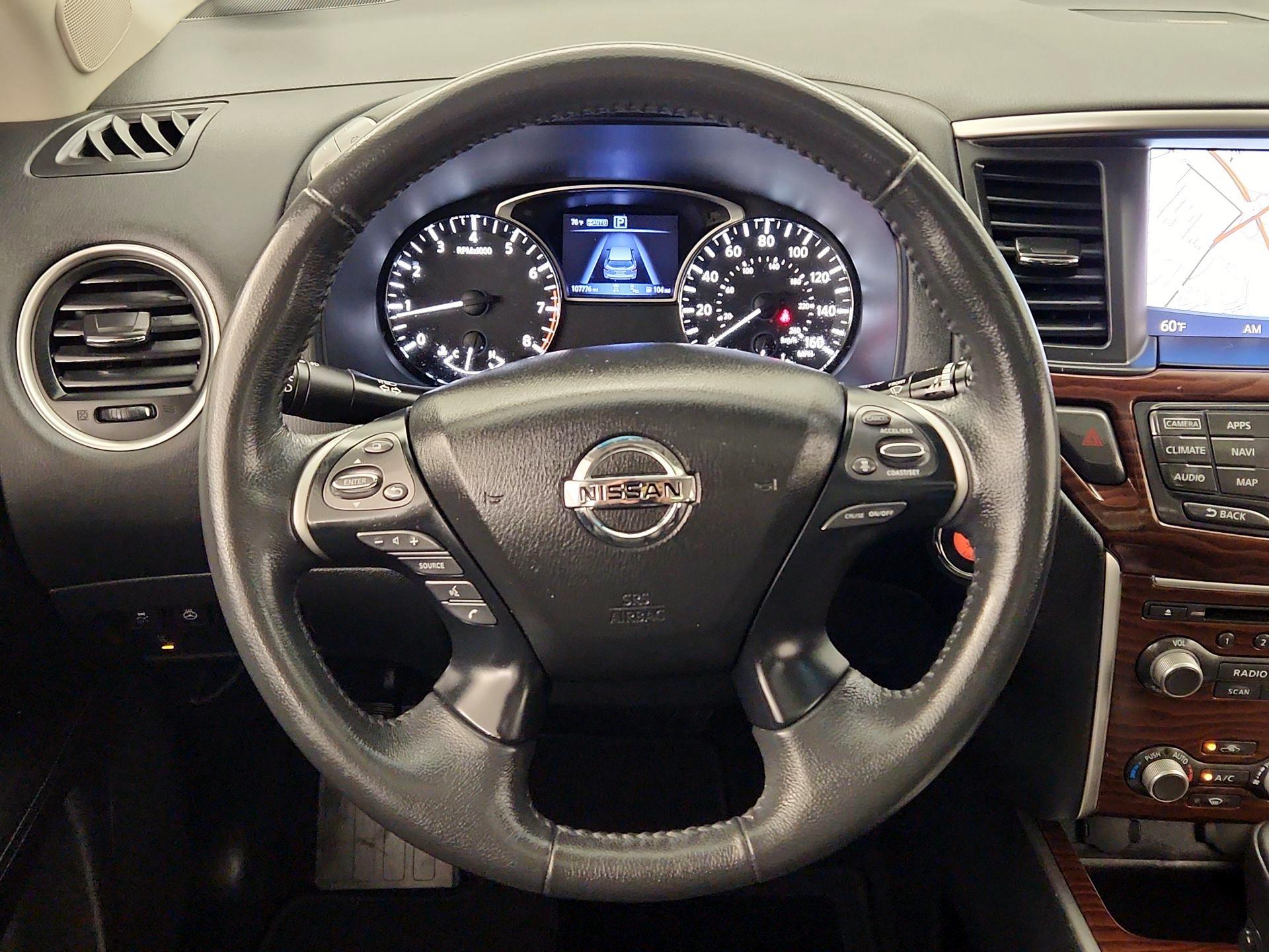 Thumbnail: 2017 Nissan Pathfinder - 10