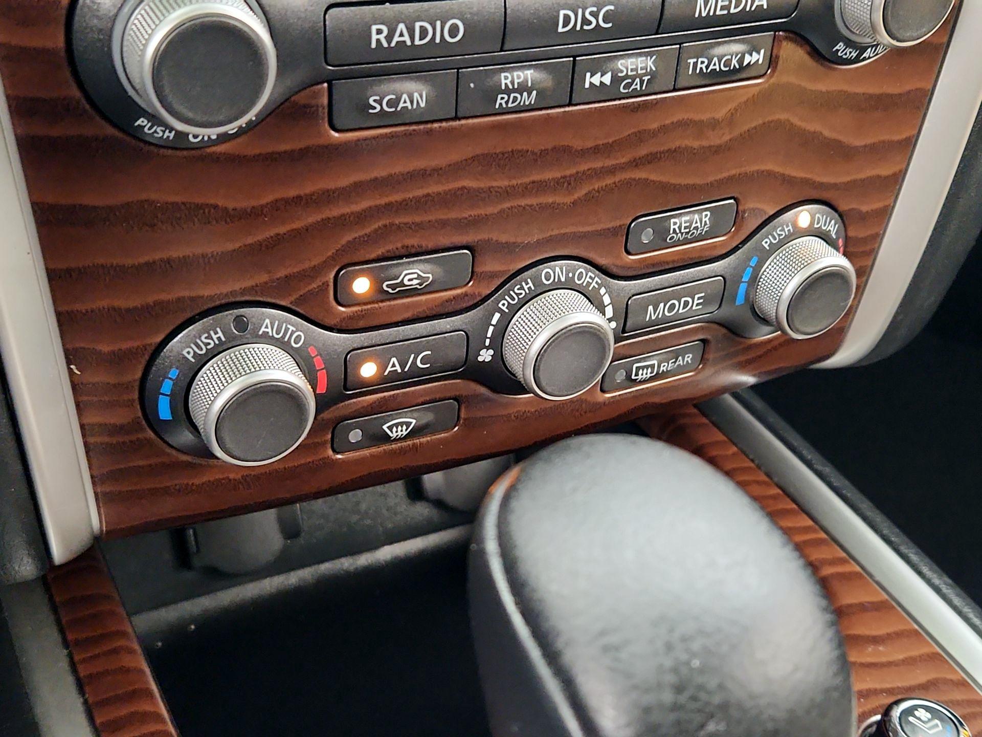 Thumbnail: 2017 Nissan Pathfinder - 17