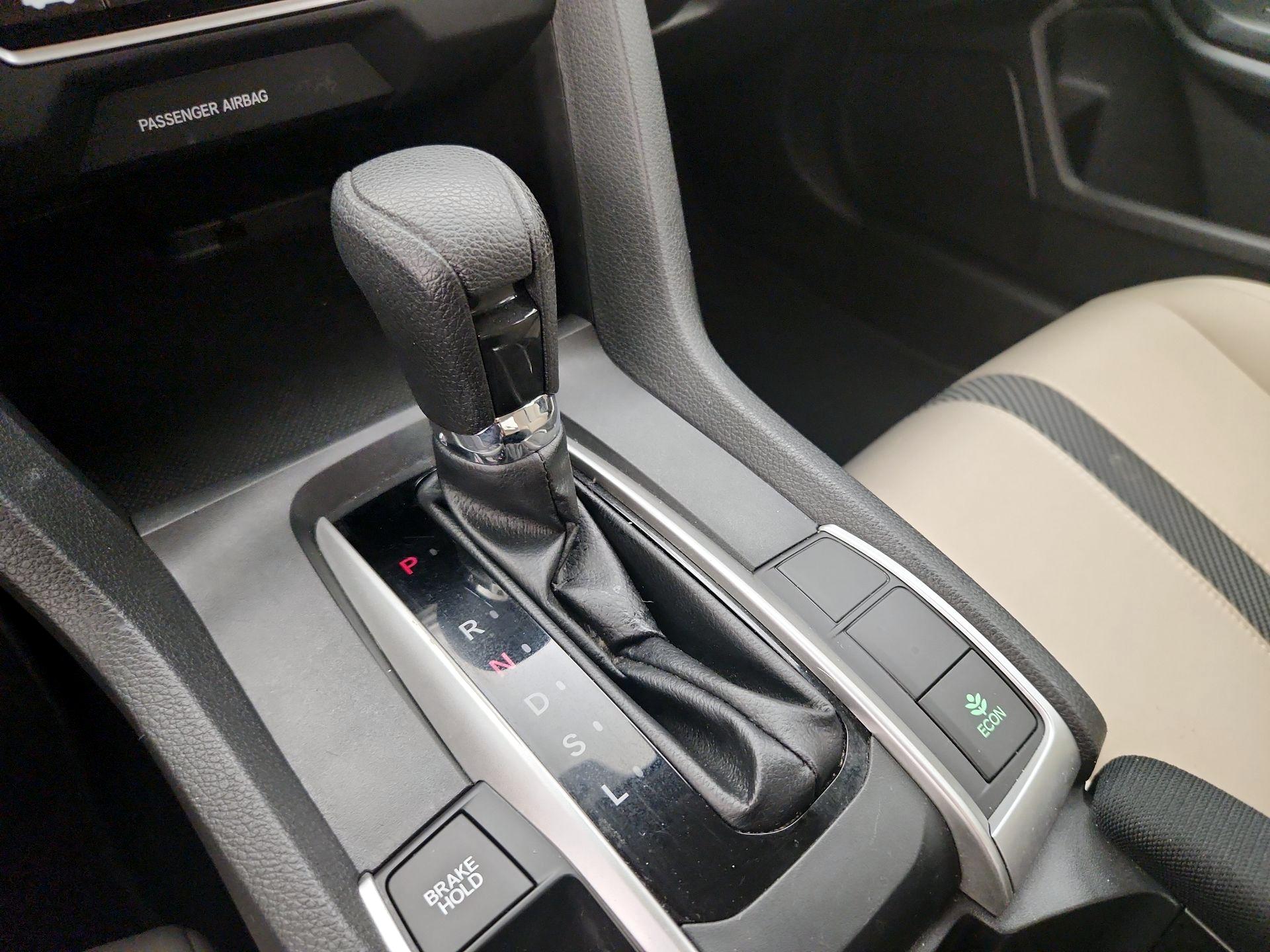 Thumbnail: 2016 Honda Civic - 16