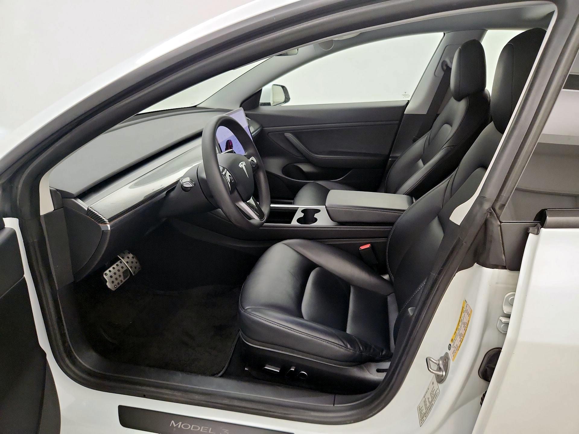 Thumbnail: 2021 Tesla Model 3 - 11