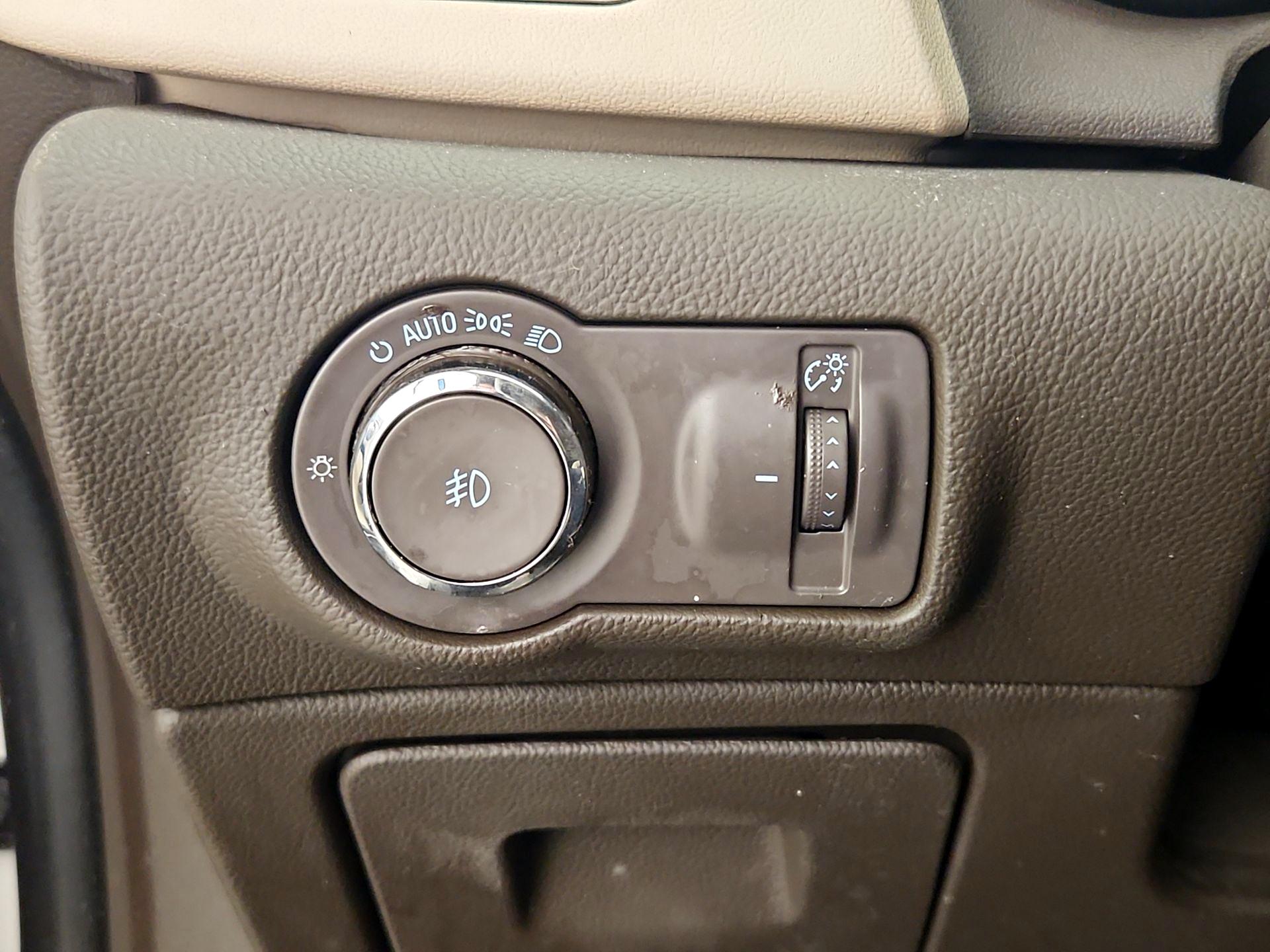 Thumbnail: 2015 Buick Verano - 13