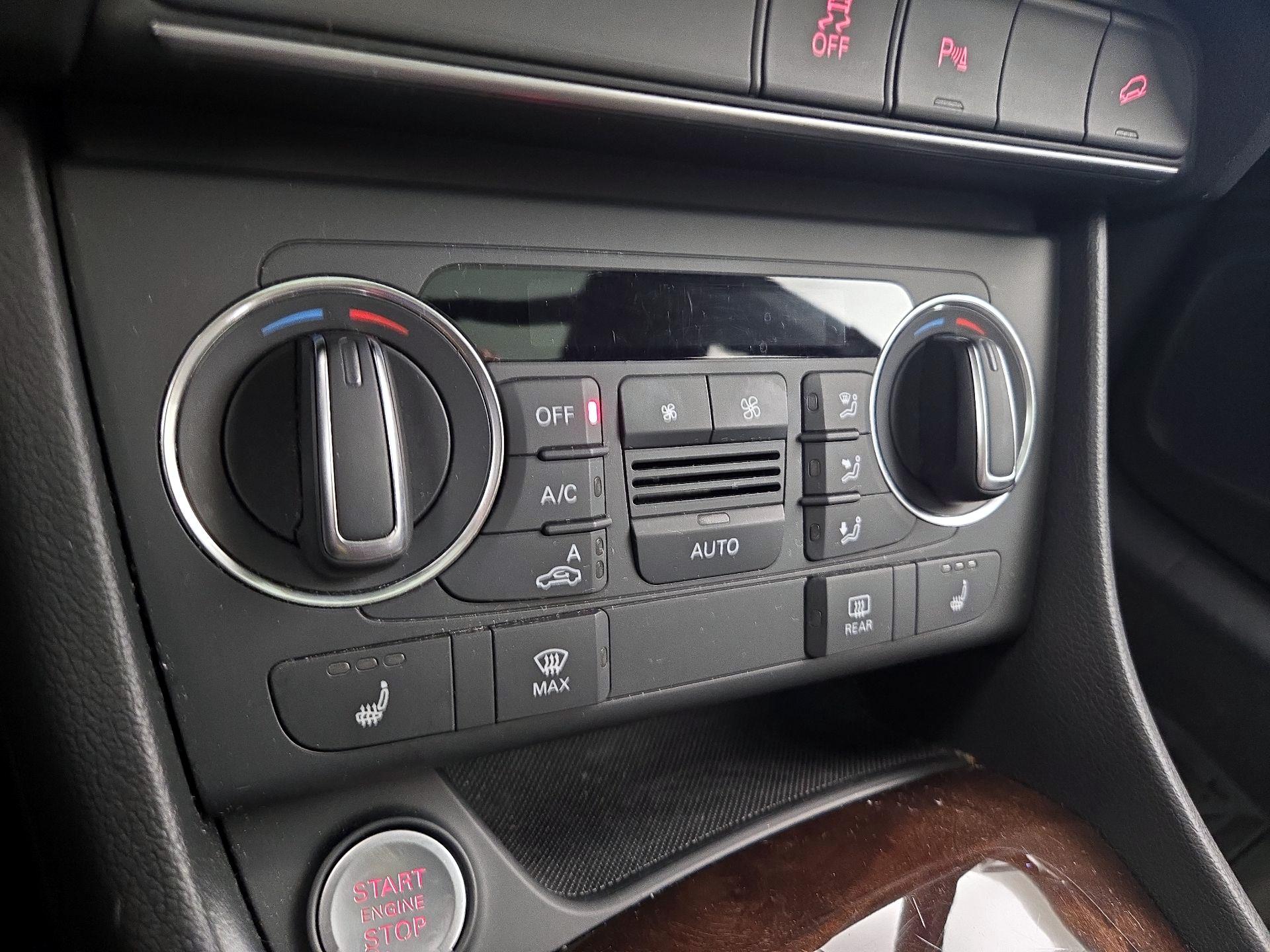 Thumbnail: 2016 Audi Q3 - 17