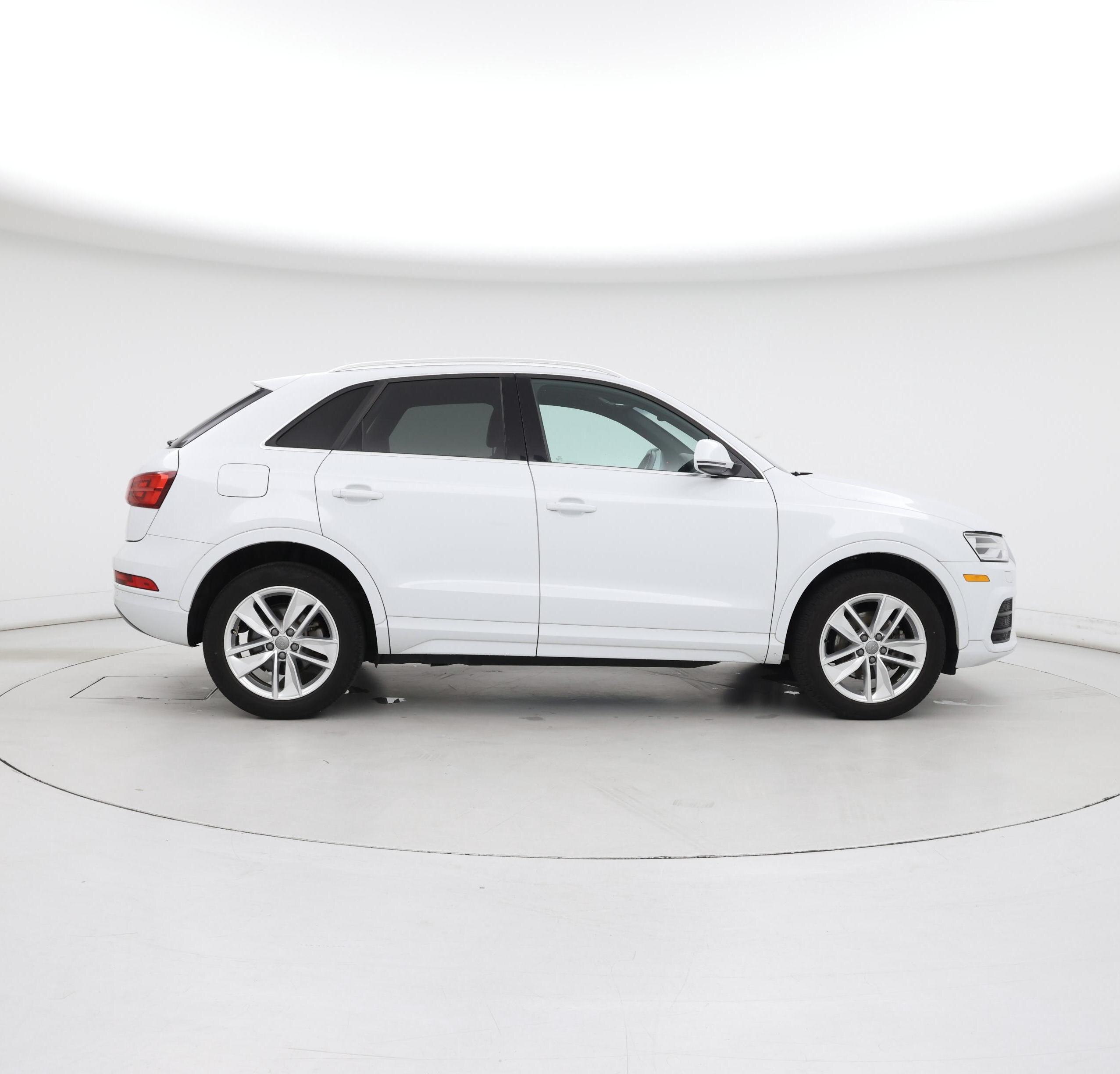 Thumbnail: 2016 Audi Q3 - 7