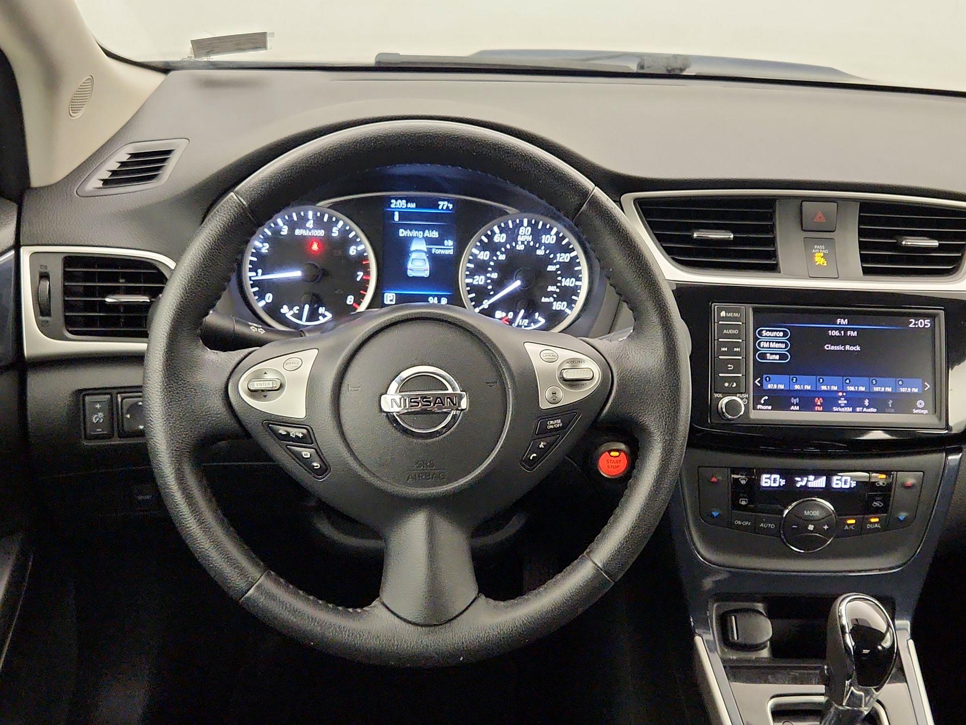 Thumbnail: 2019 Nissan Sentra - 10