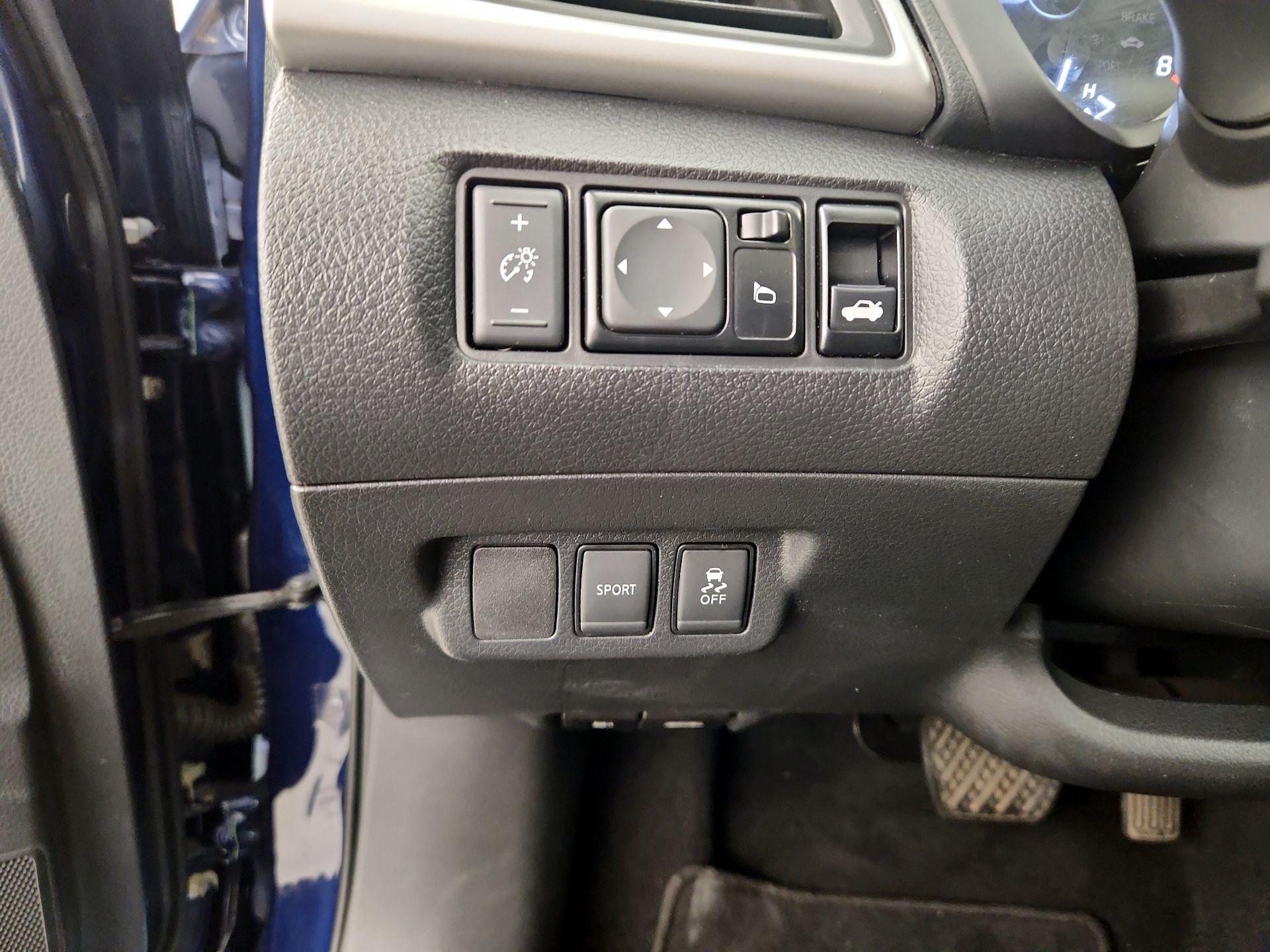 Thumbnail: 2019 Nissan Sentra - 13