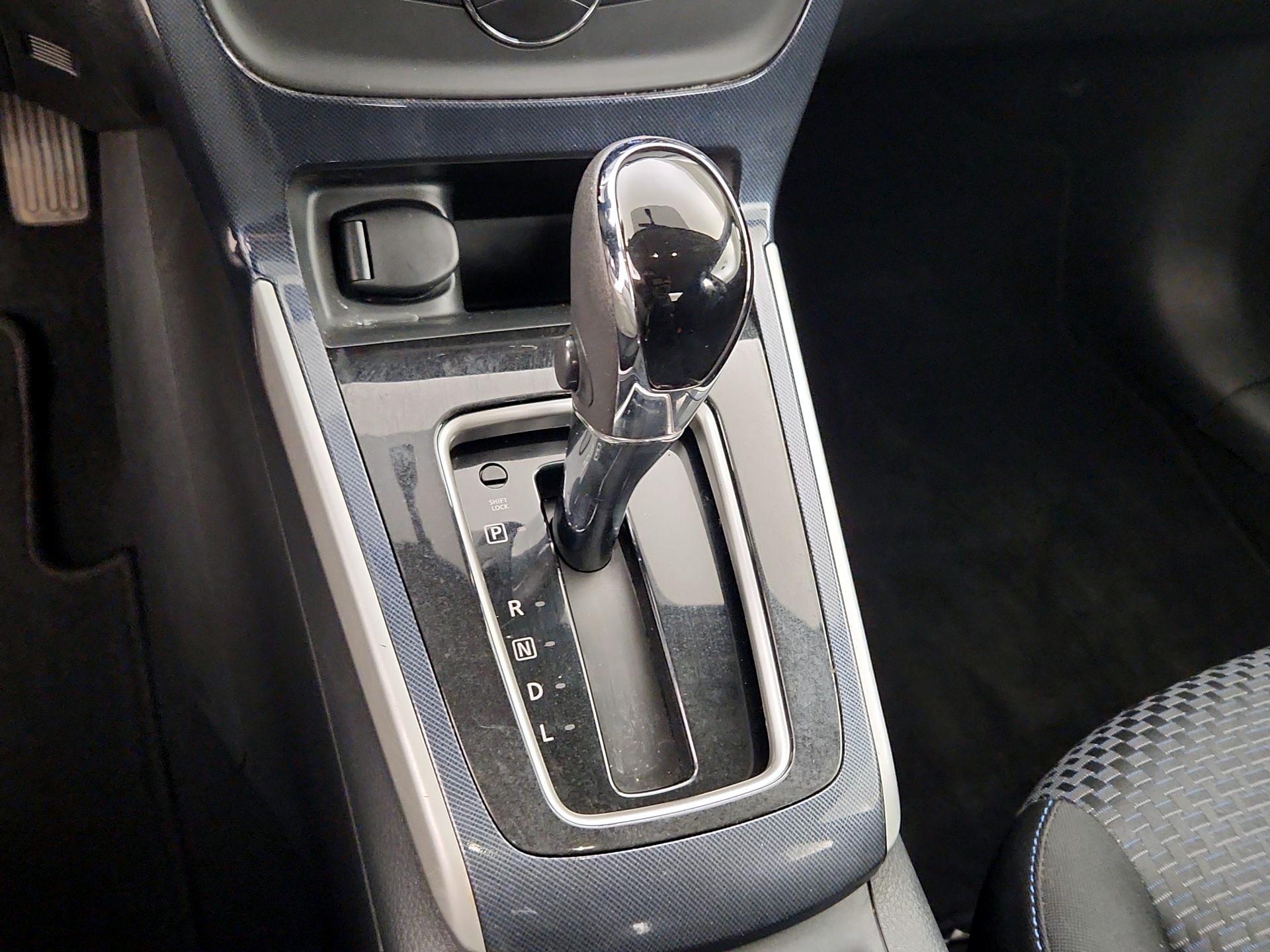 Thumbnail: 2019 Nissan Sentra - 17