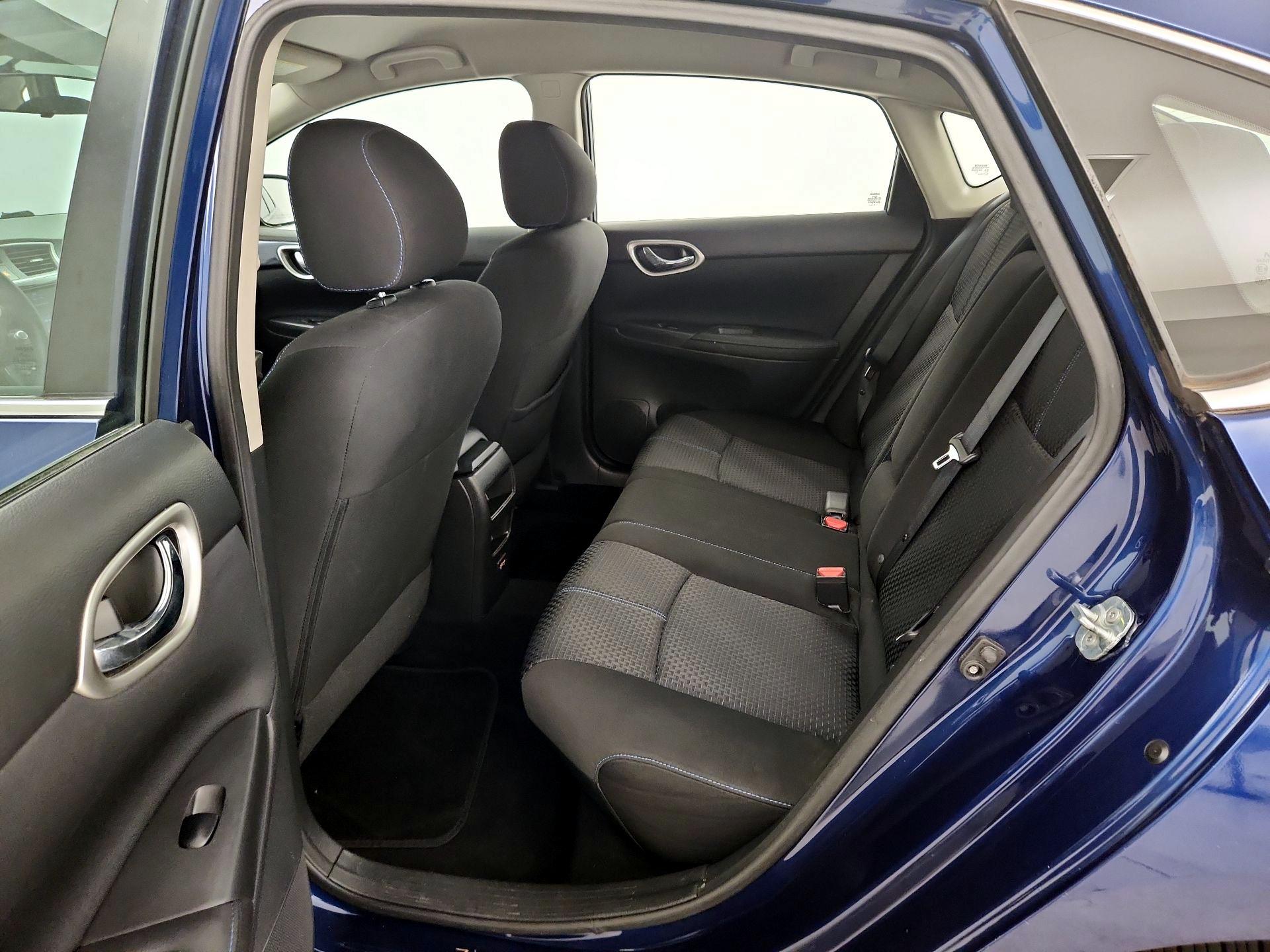 Thumbnail: 2019 Nissan Sentra - 19