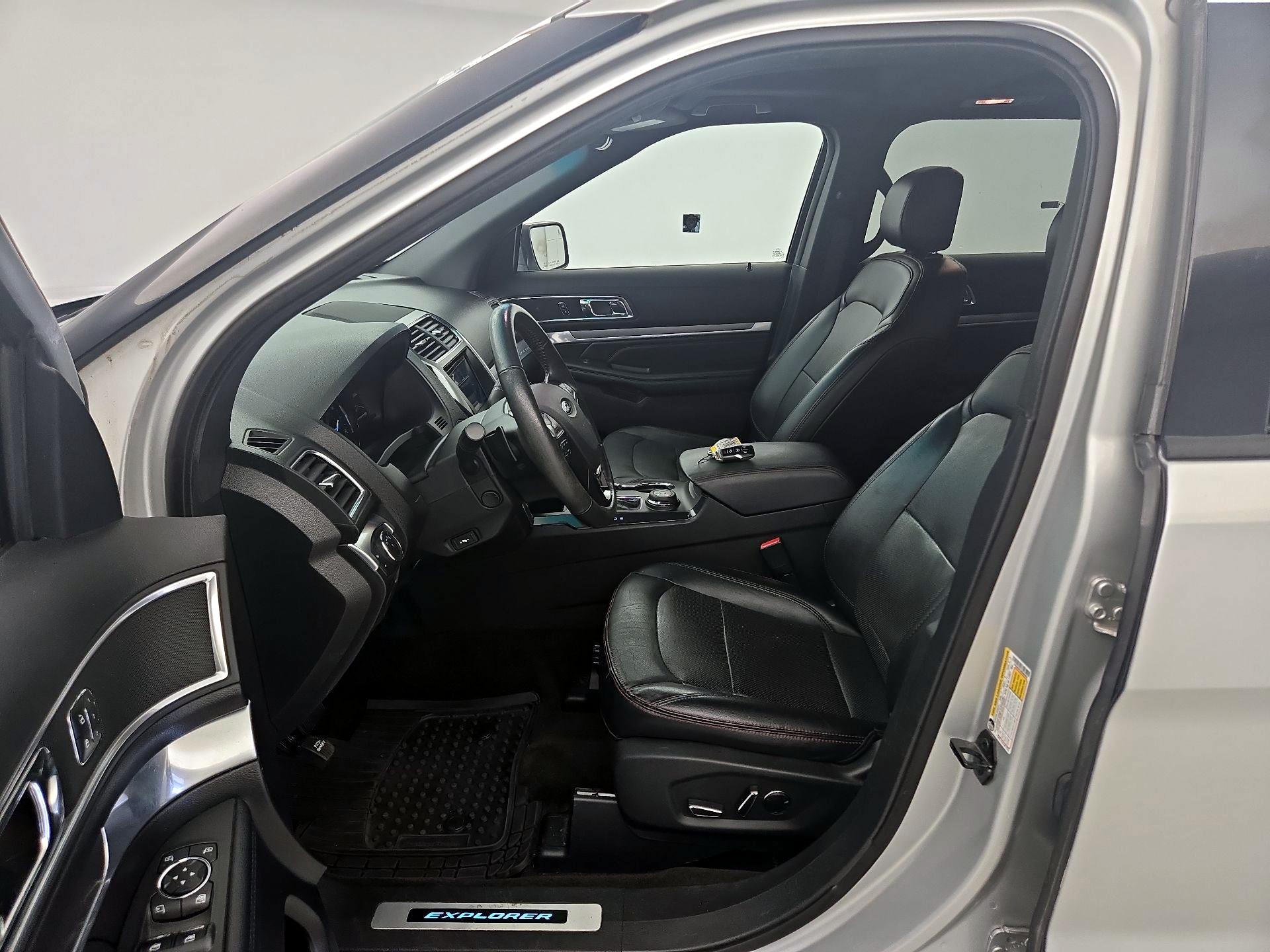 Thumbnail: 2017 Ford Explorer - 11