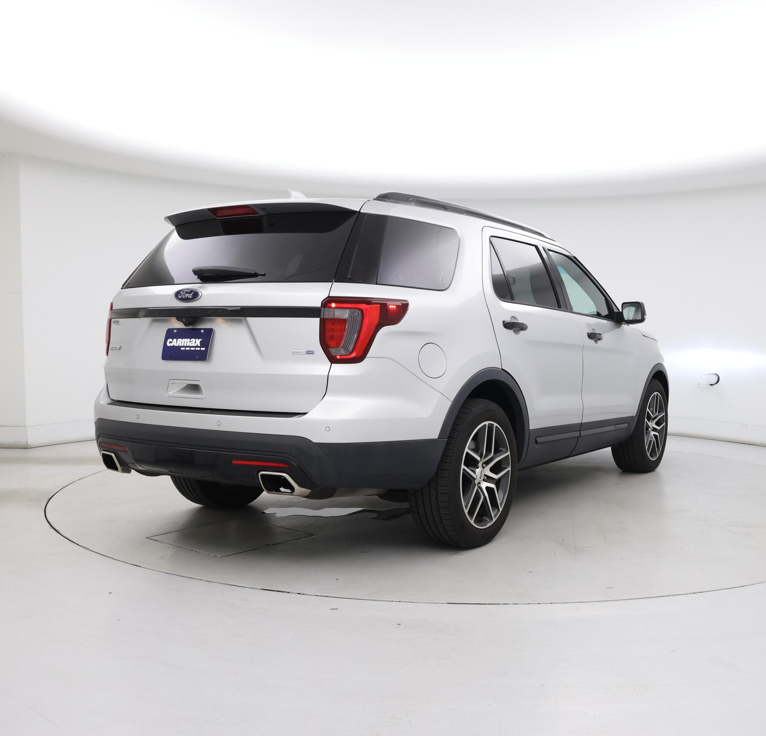 Thumbnail: 2017 Ford Explorer - 8