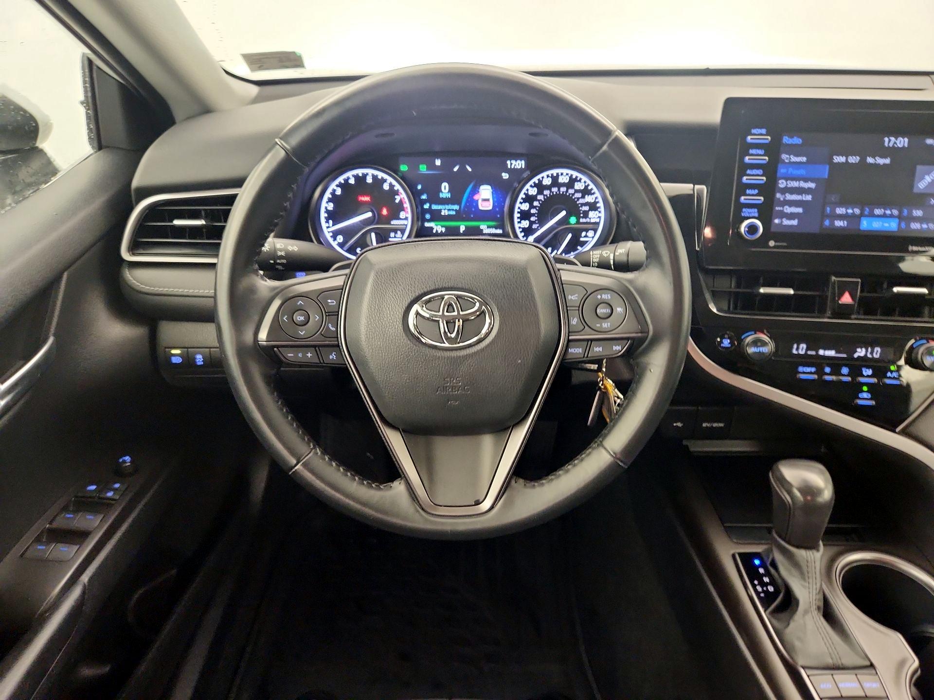 Thumbnail: 2022 Toyota Camry - 10