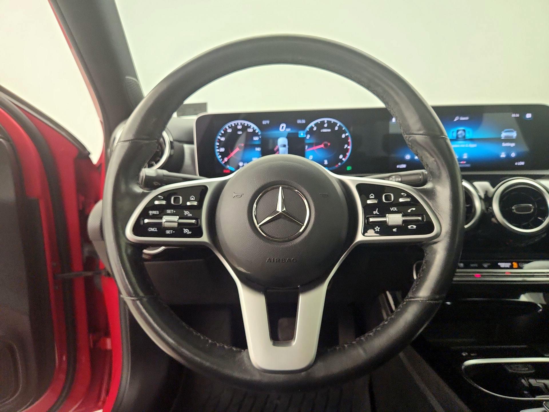Thumbnail: 2020 Mercedes-Benz A-Class - 10
