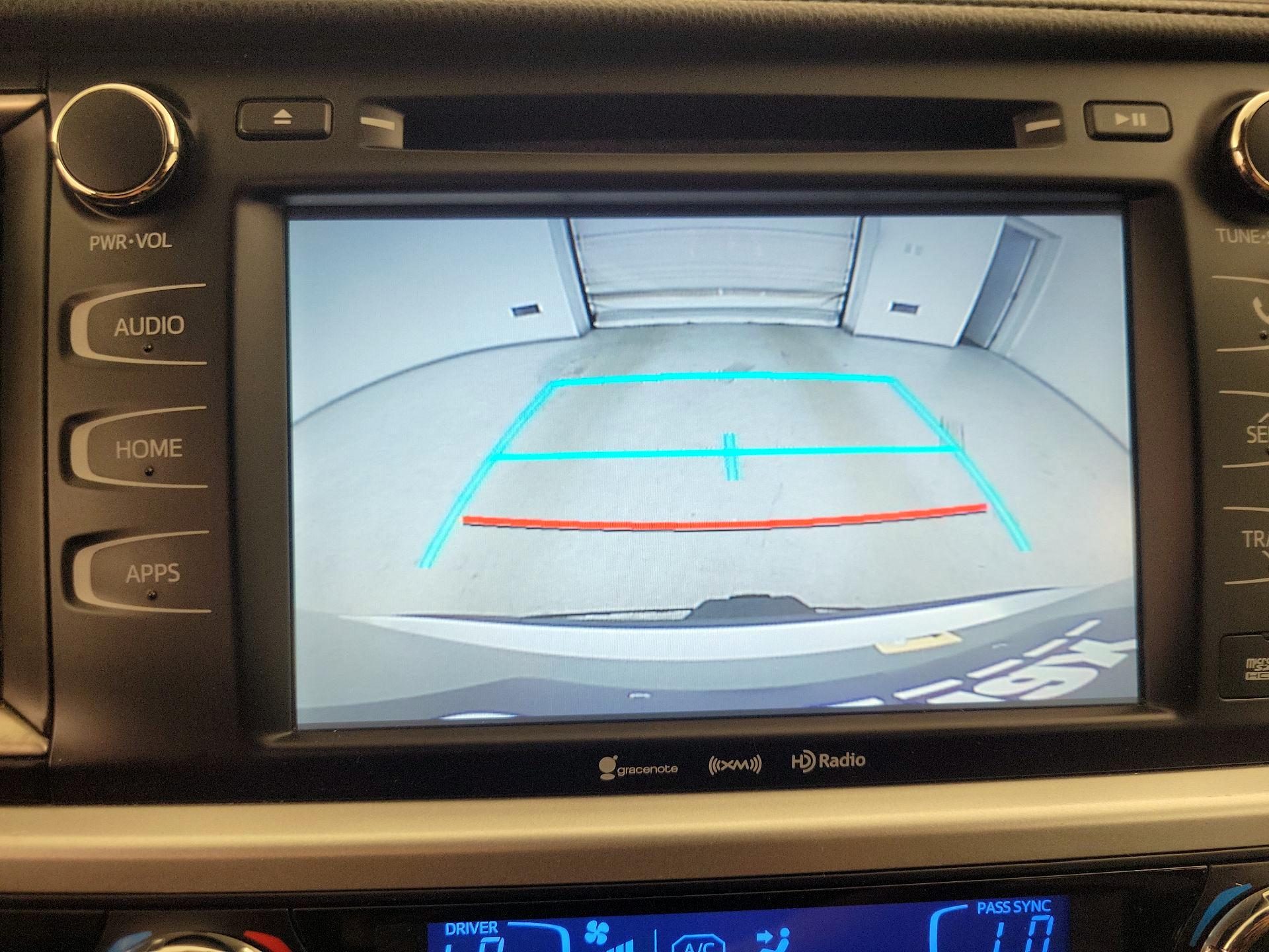 Thumbnail: 2017 Toyota Highlander - 14