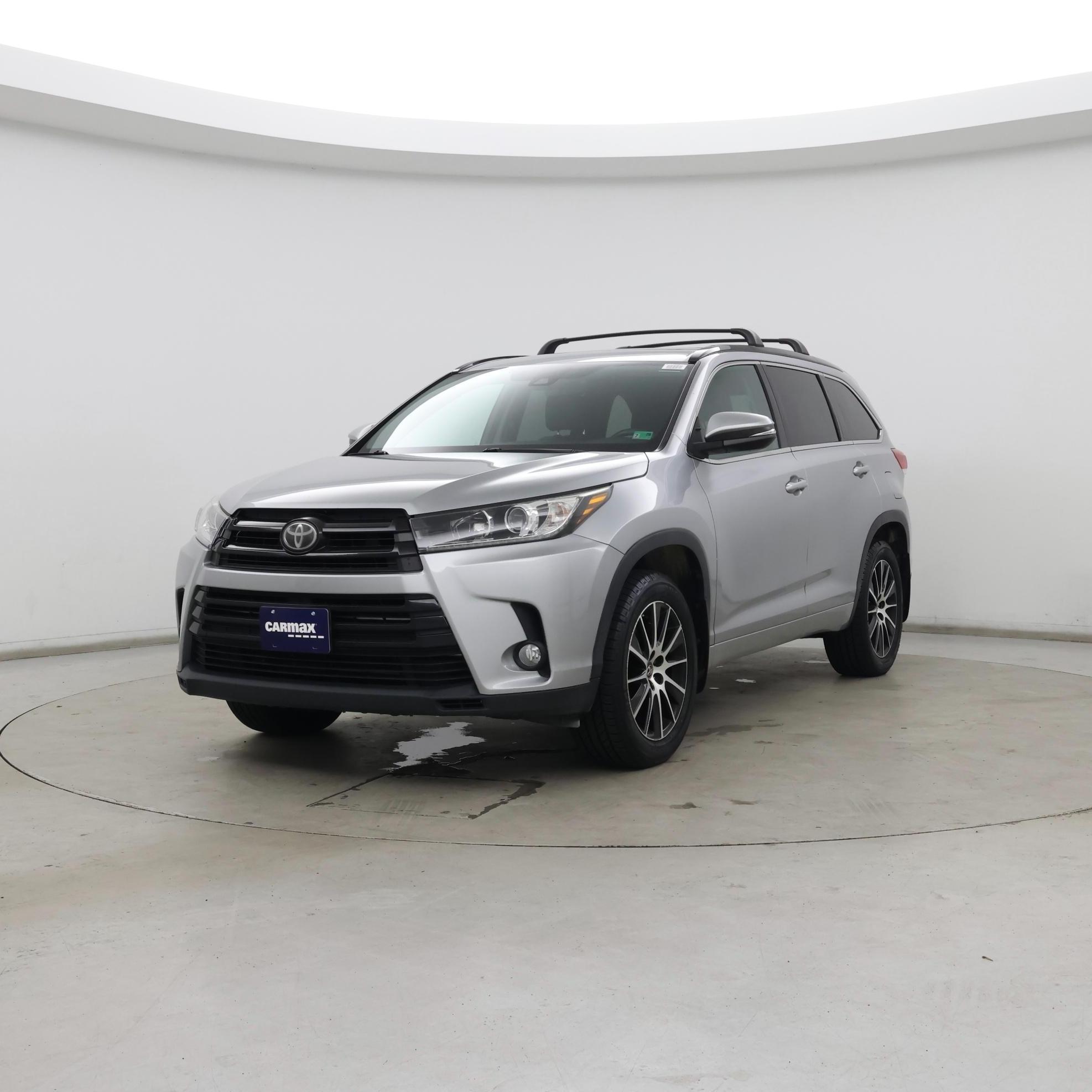 Thumbnail: 2017 Toyota Highlander - 4