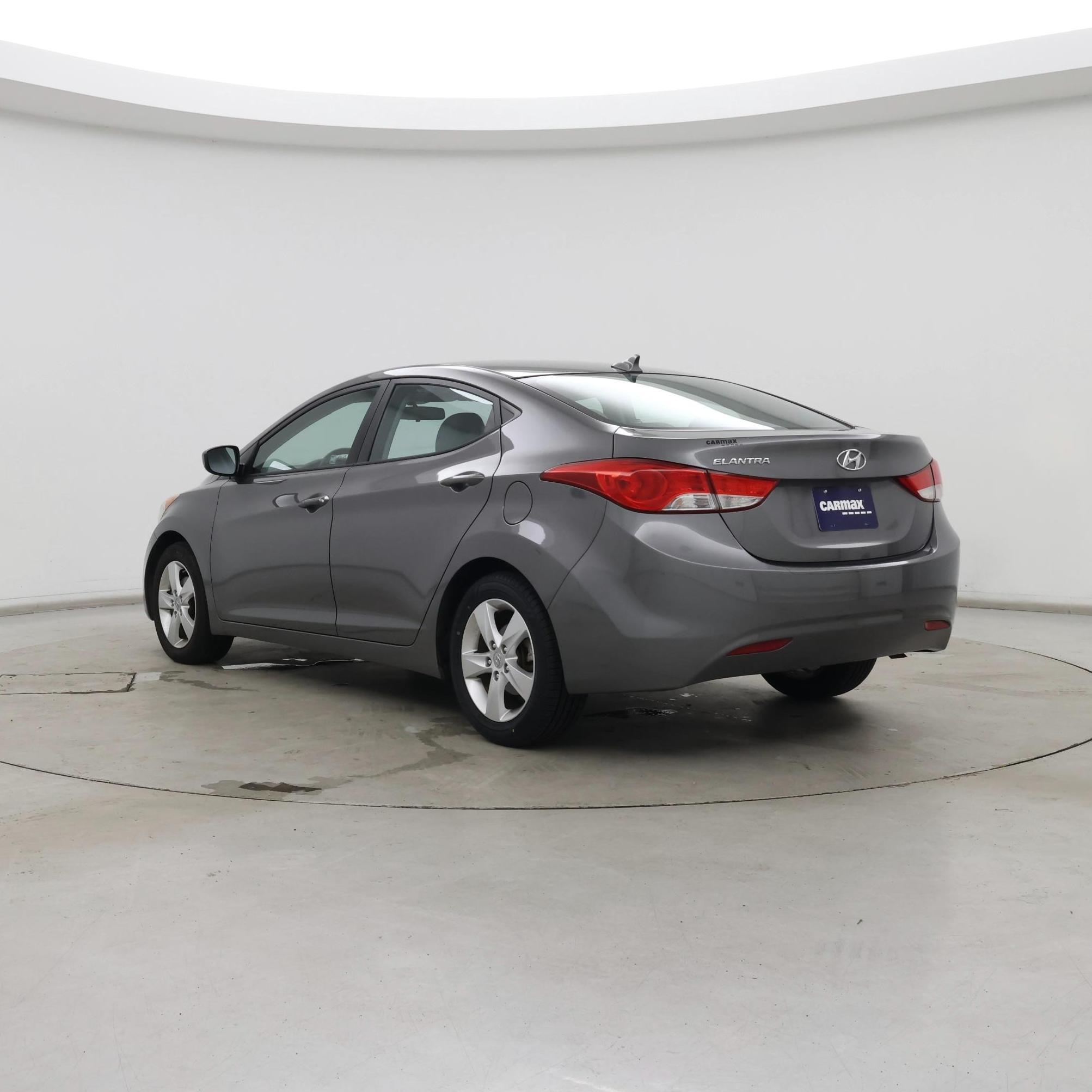 Thumbnail: 2013 Hyundai Elantra - 2