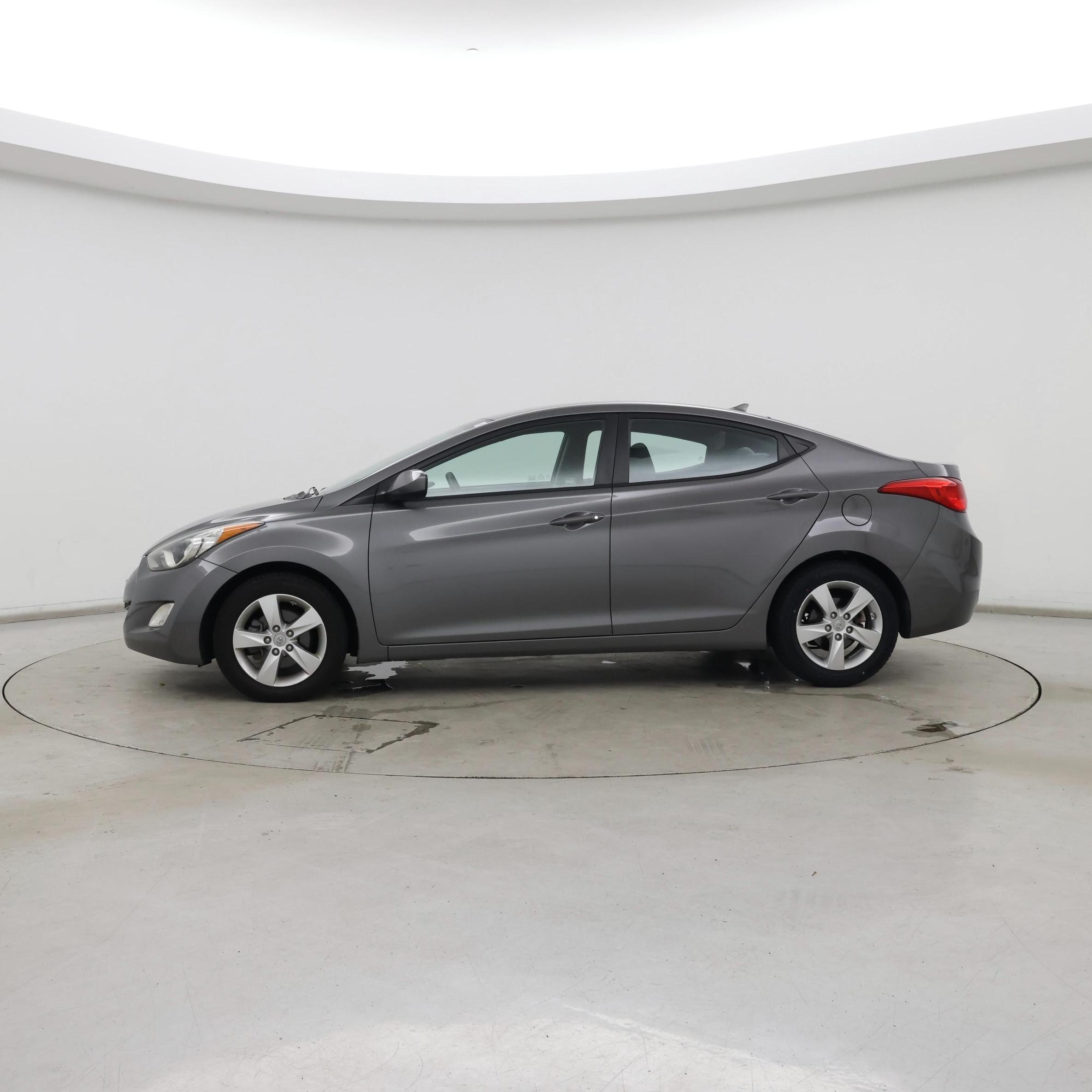 Thumbnail: 2013 Hyundai Elantra - 3