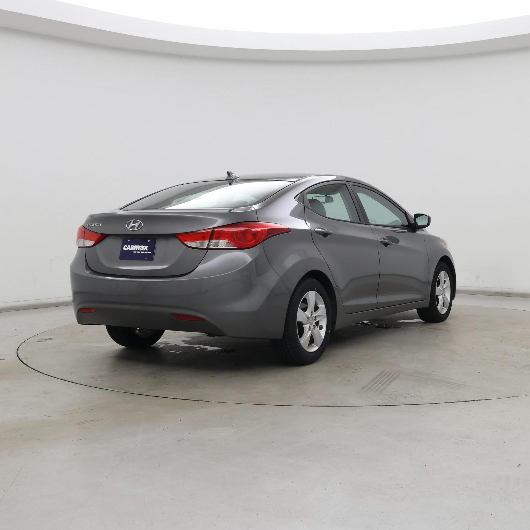Thumbnail: 2013 Hyundai Elantra - 8