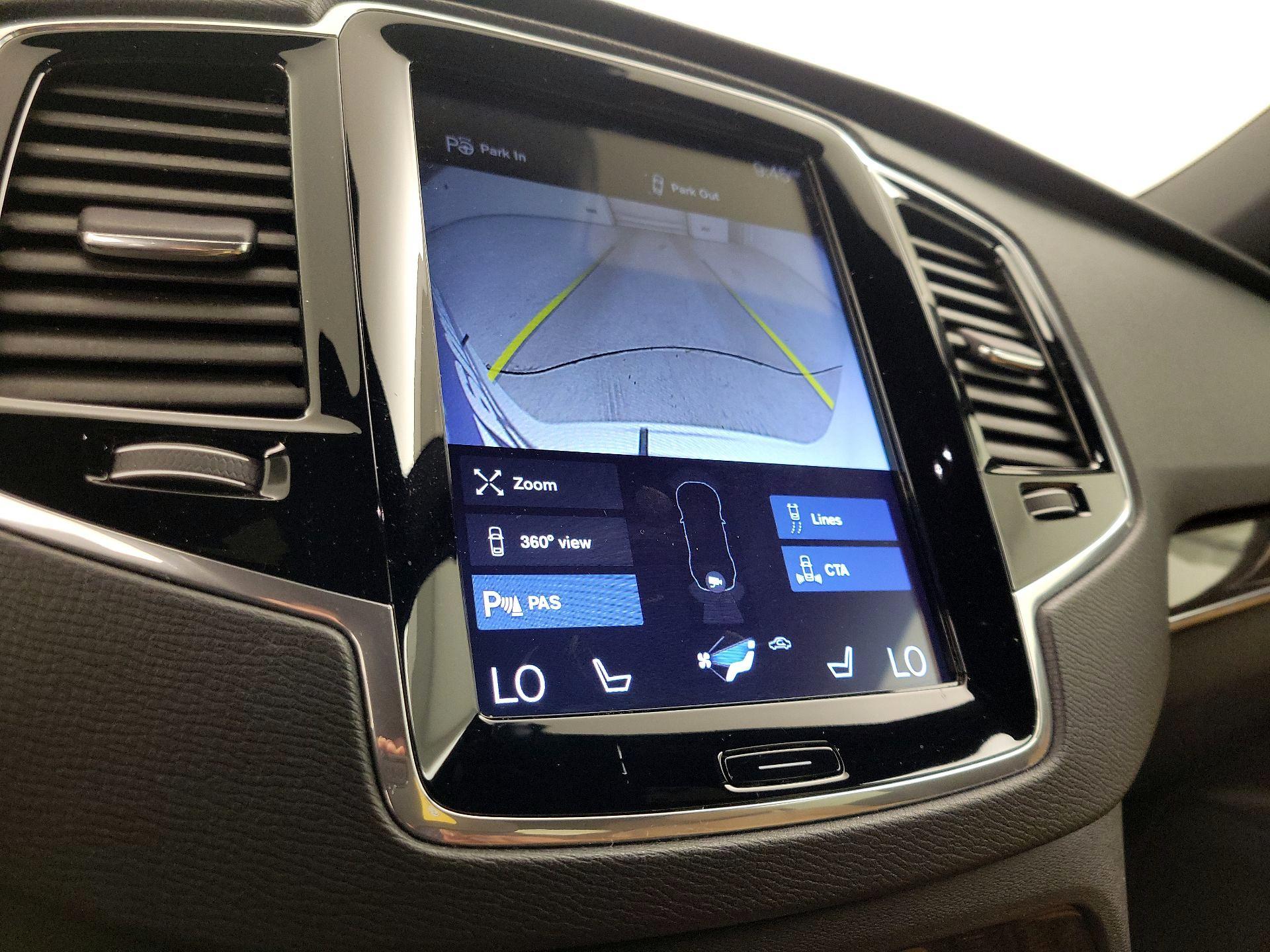 Thumbnail: 2018 Volvo XC90 - 15
