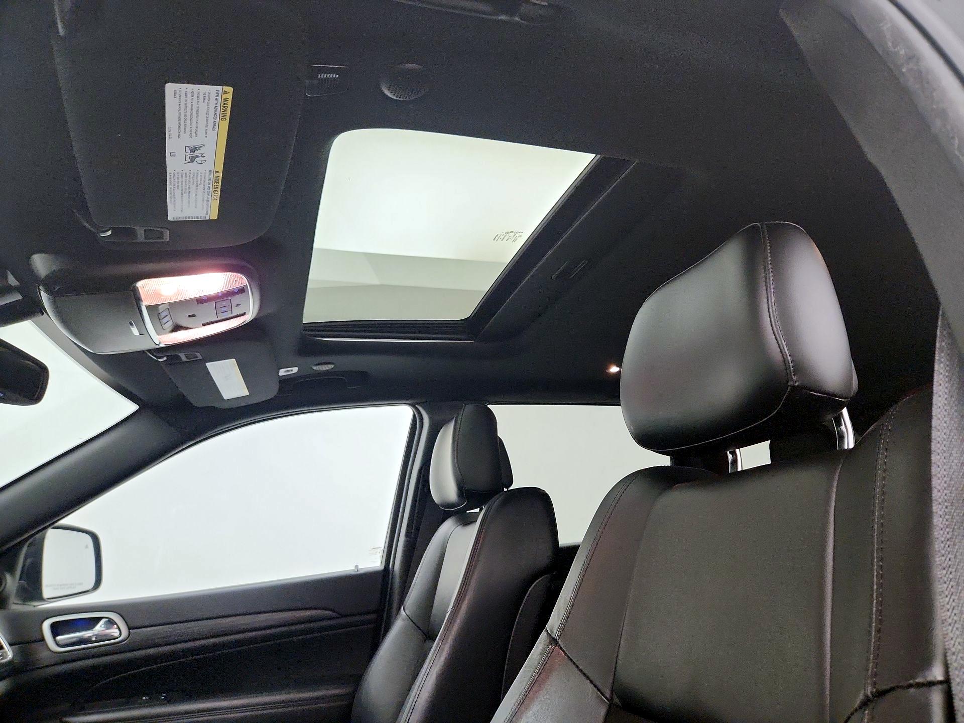 Thumbnail: 2019 Jeep Grand Cherokee - 20
